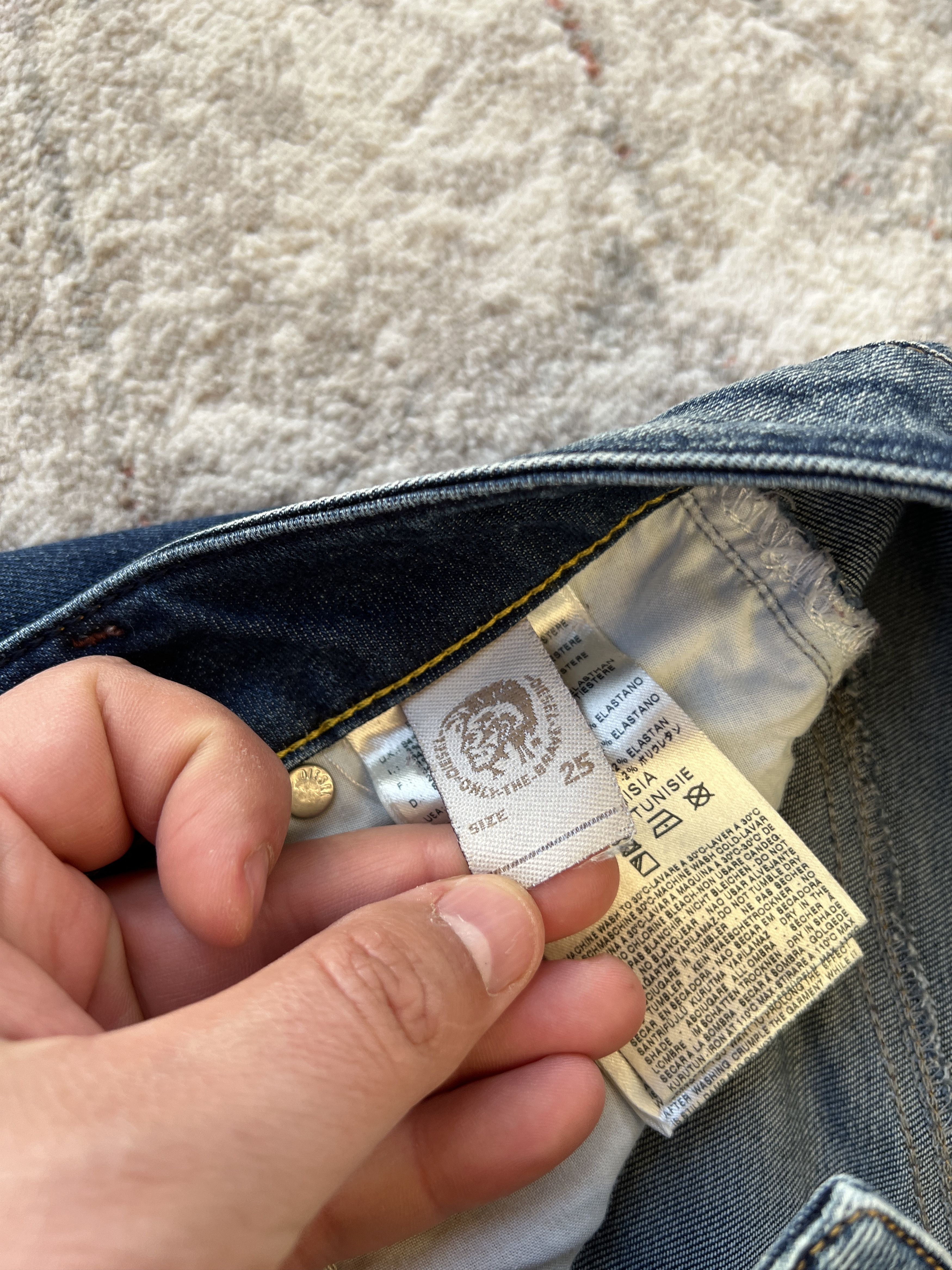 Diesel Diesel Fayza Relaxed-Boyfriend Low Waist Jeans Size 25" / US 0 / IT 36 - 5 Thumbnail