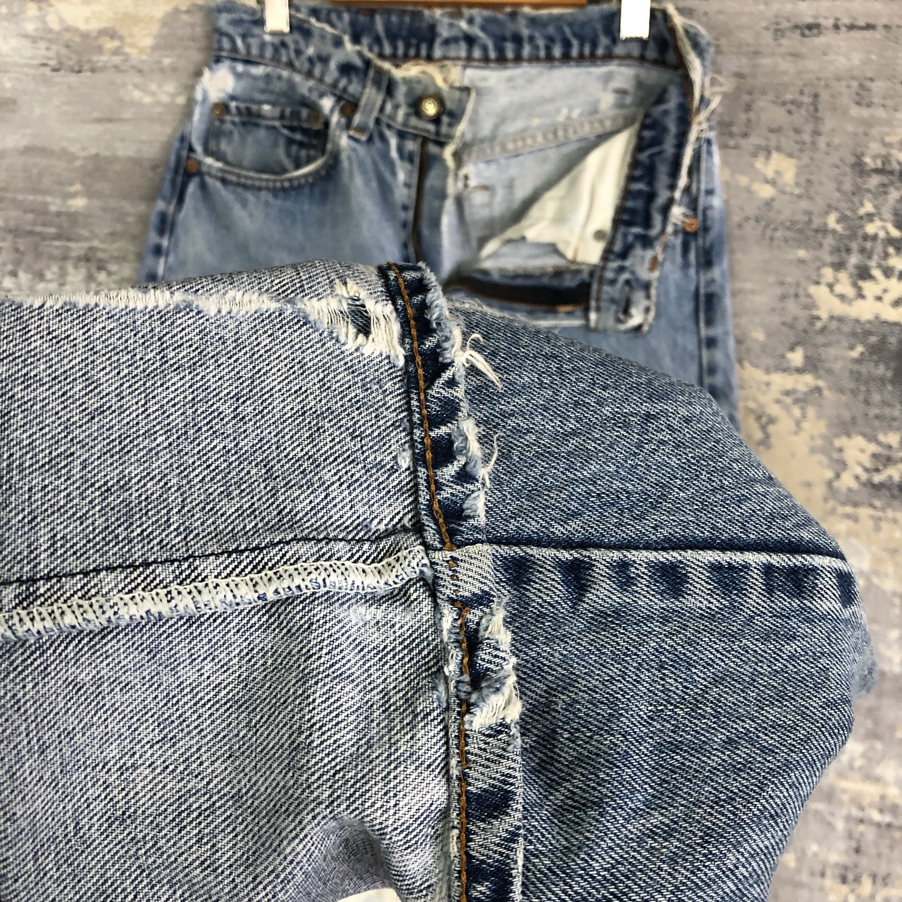 Levi's Vintage 80s Levis 505 Distressed Jeans Levis Faded Denim Size 26" / US 2 / IT 38 - 8 Thumbnail