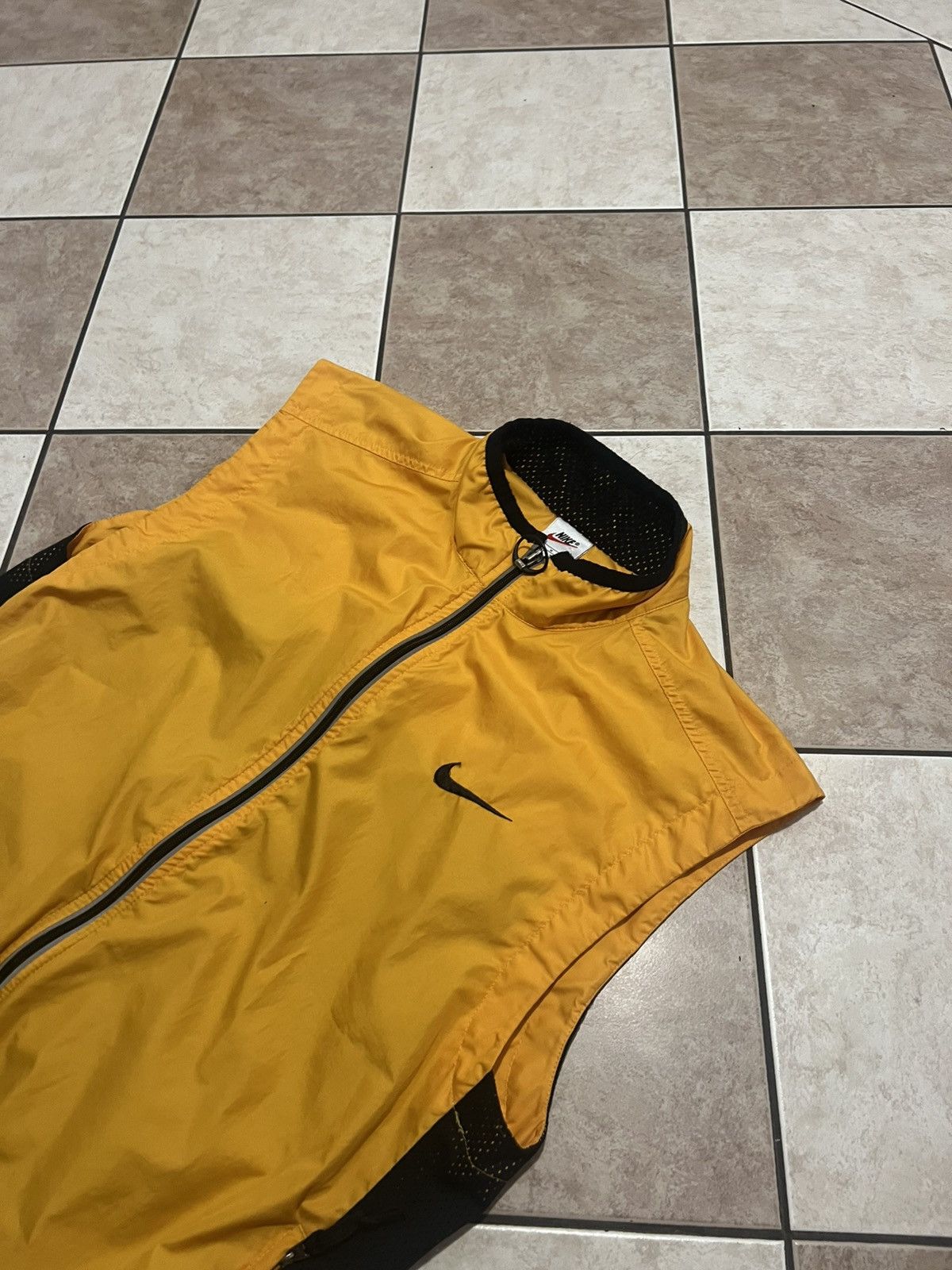 Nike Vintage Nike Vest 90s Size US M / EU 48-50 / 2 - 4 Thumbnail