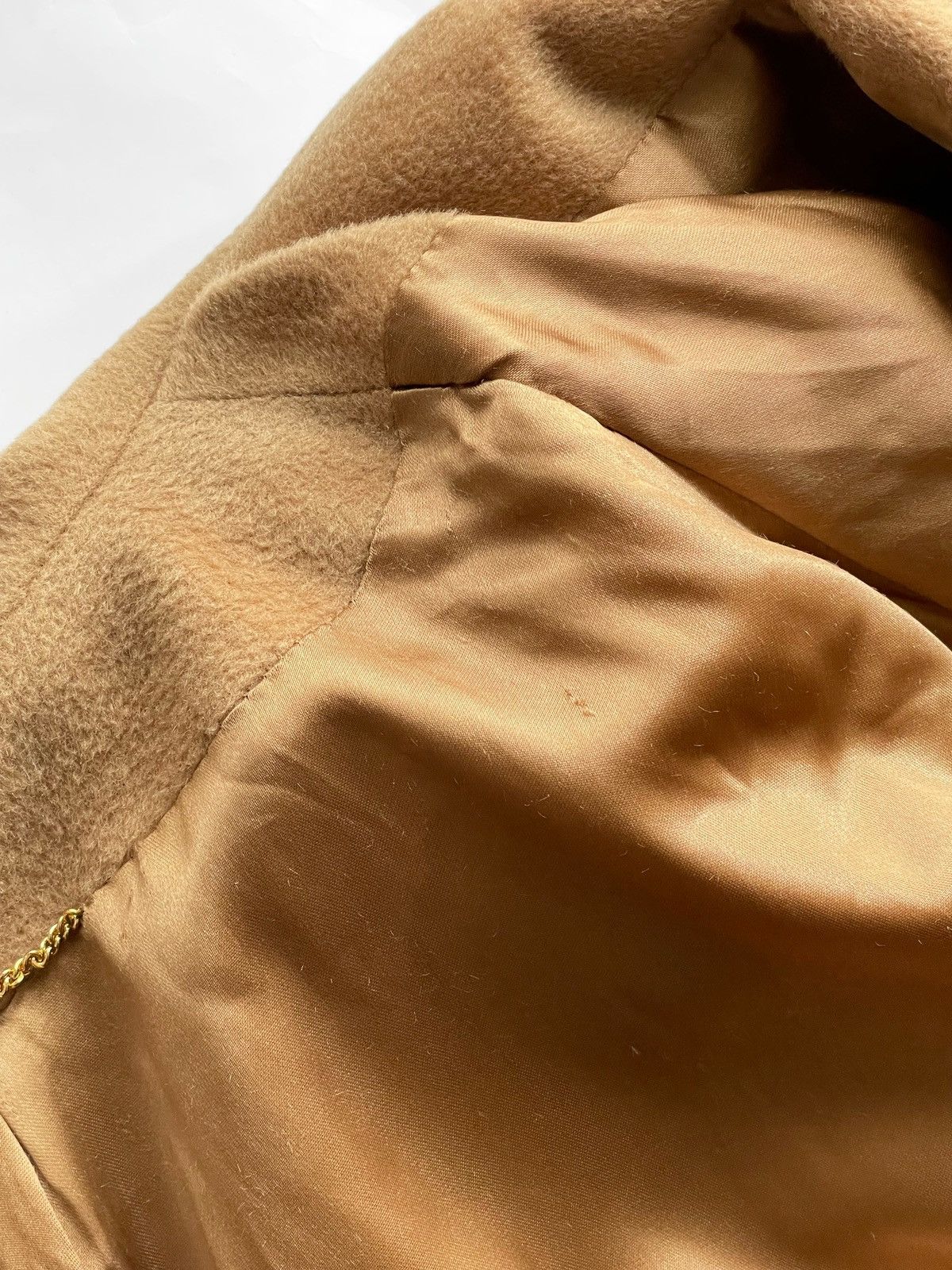 Celine Vintage Celine Paris Camel Wool Coat Single Breasted Iconic Size XL / US 12-14 / IT 48-50 - 17 Thumbnail