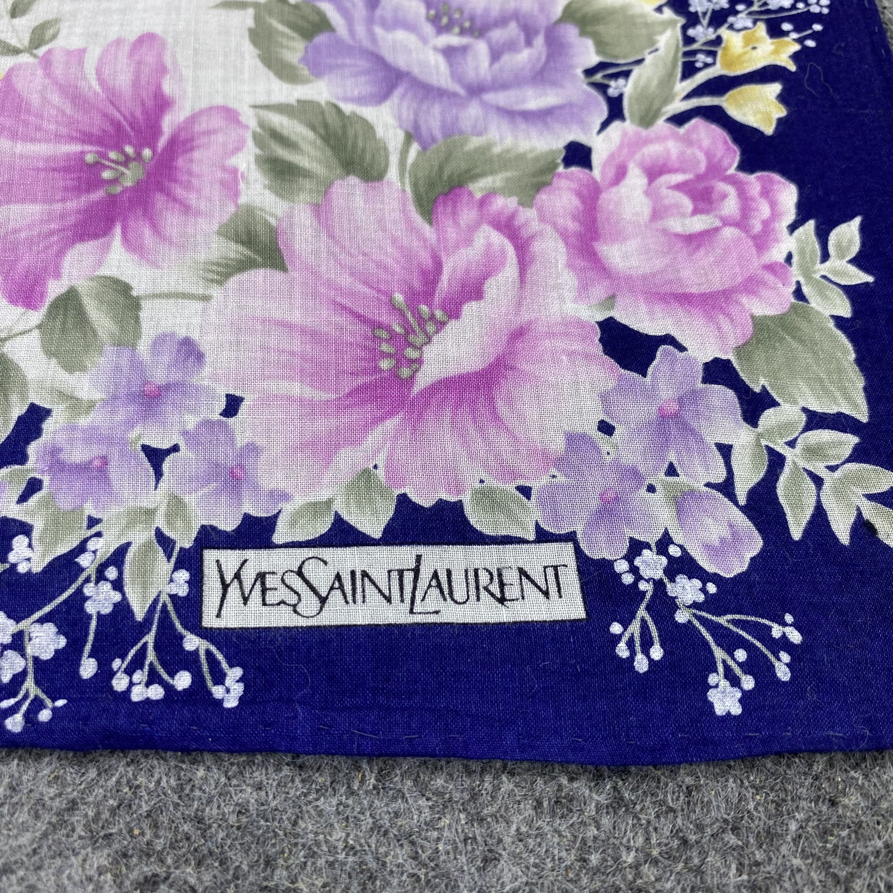 Yves Saint Laurent Yves Saint Laurent Handkerchief Neckerchief Bandana-B2030 Size ONE SIZE - 7 Thumbnail