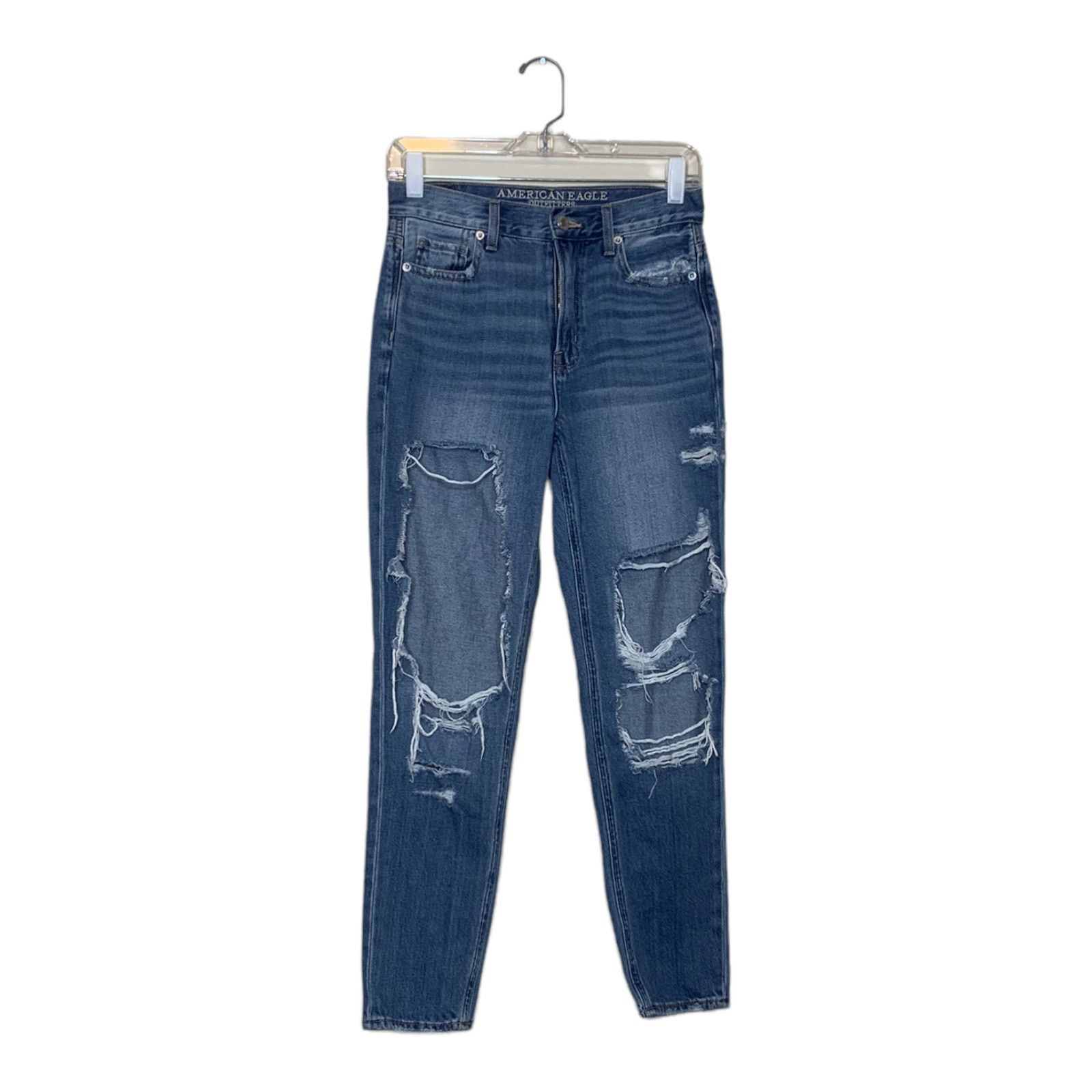 American Eagle Outfitters American Eagle distressed mom jeans size 0 Size 25" / US 0 / IT 36 - 5 Thumbnail