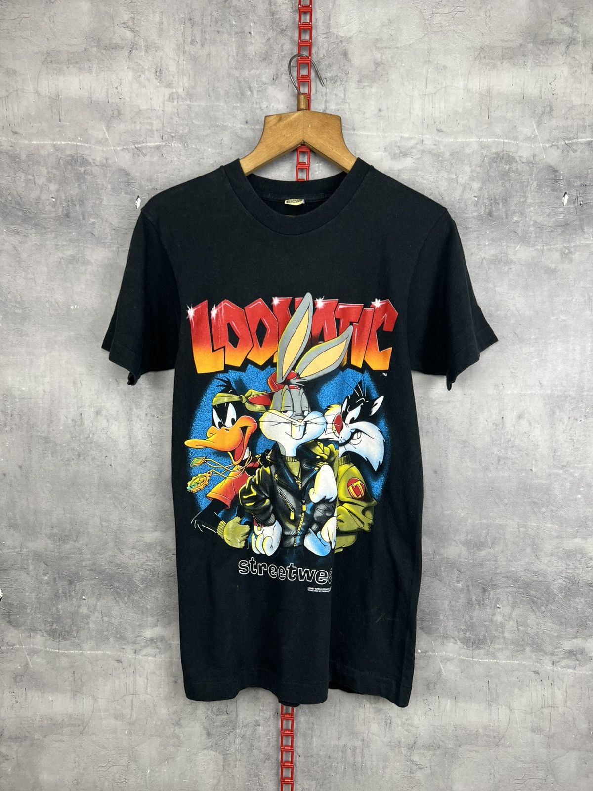 Band Tees Vintage 92 Looney Tunes Loonatic Streetwear Hip Hop Rap Size US M / EU 48-50 / 2 - 1 Thumbnail