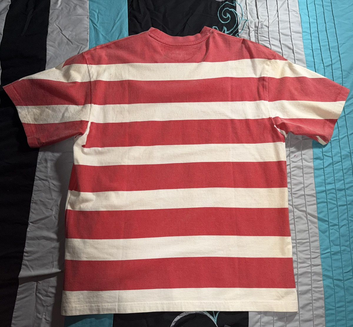 Supreme Supreme Red And White Striped Shirt Worn Once Size Medium Size US M / EU 48-50 / 2 - 2 Thumbnail