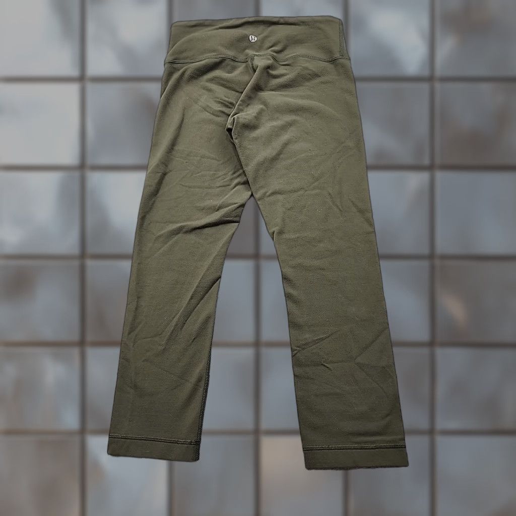 Lululemon VINTAGE Lululemon Align Crop Leggings Women Size 4 Green 20 in Inseam Size 27" / US 4 / IT 40 - 1 Thumbnail