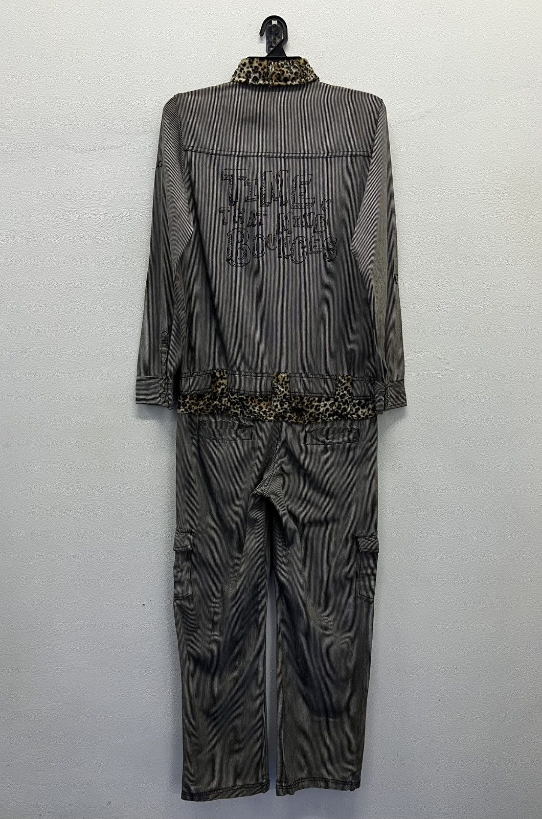 Japanese Brand × Vintage Vintage Japanese Jumpsuit Leopard Collar, Embroidered Back, Size US 36 / EU 52 - 2 Thumbnail