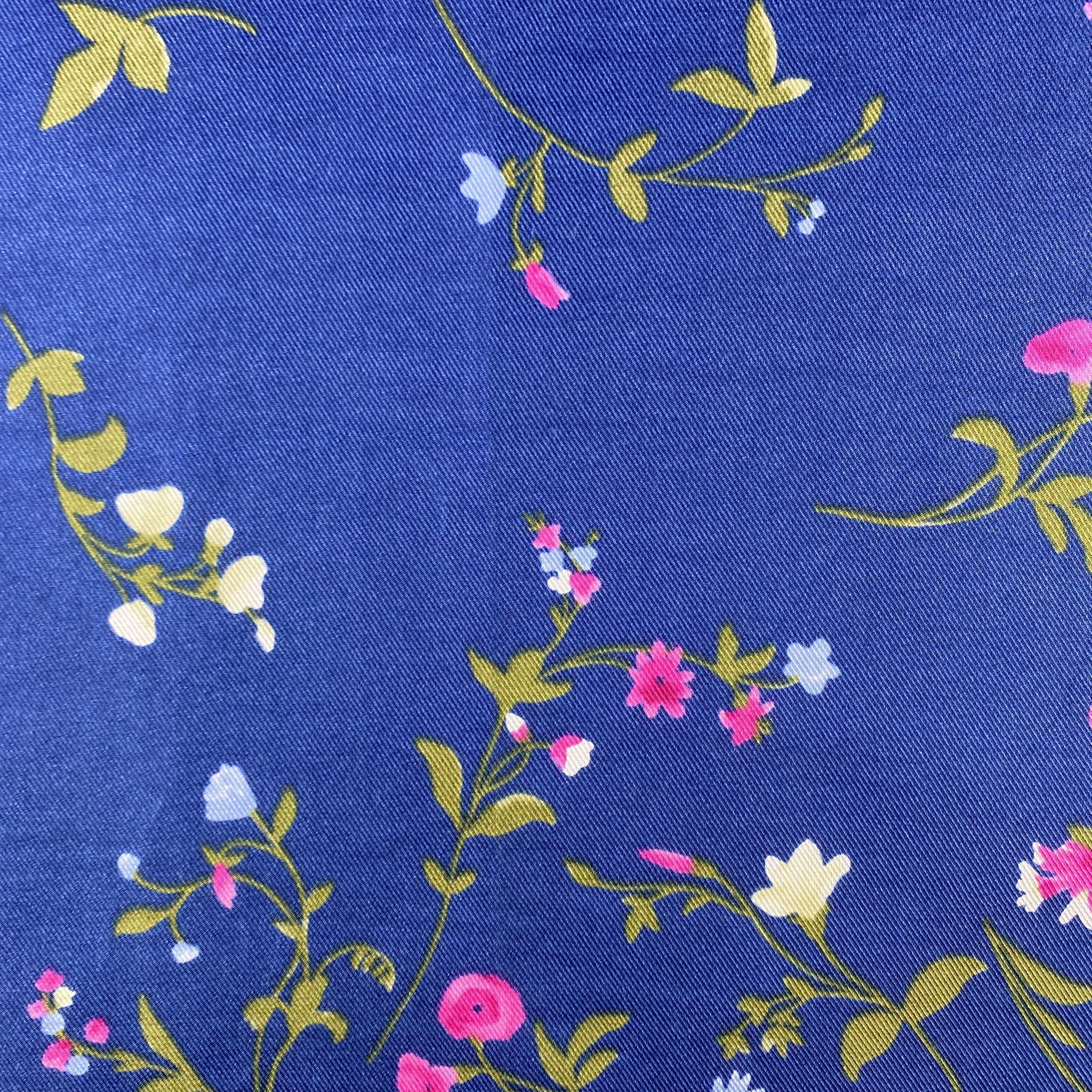 Nina Ricci Nina Ricci Handkerchief/Neckerchief/Bandana HC719 Size ONE SIZE - 4 Thumbnail