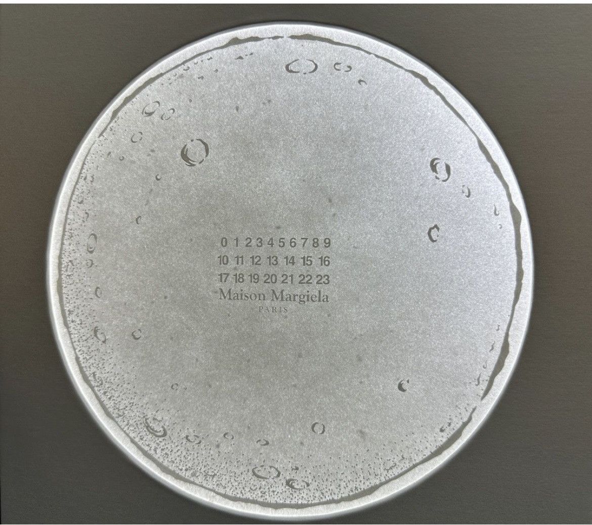 Maison Margiela Rare Maison Margiela Vip moon plate with LED box Size ONE SIZE - 4 Thumbnail