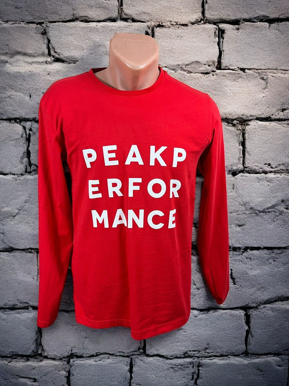 Peak Performance Peak Performance long sleeve t-shirt size S Size US S / EU 44-46 / 1 - 1 Thumbnail