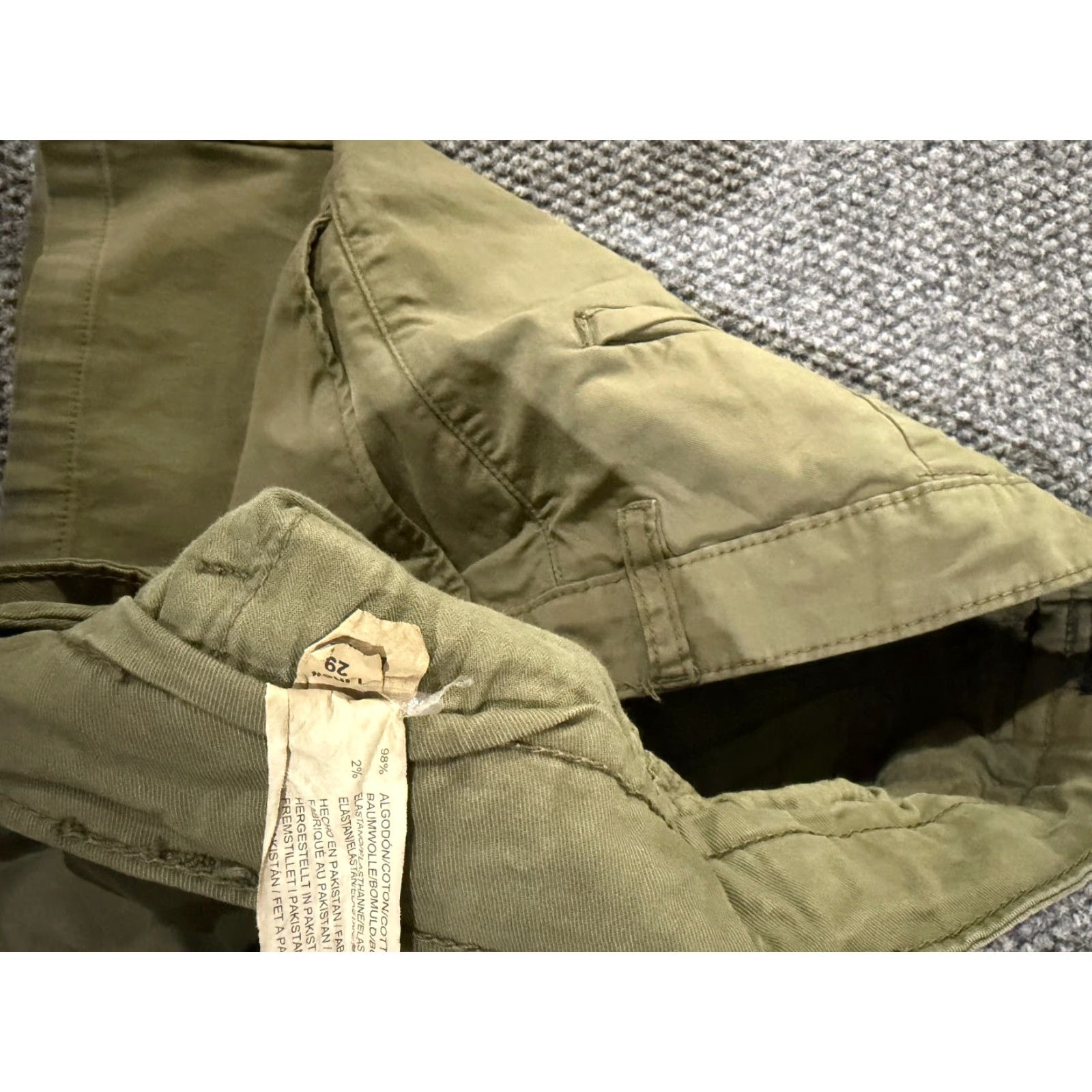 Zara Zara Chino Shorts Mens 31 Green Flat Front Cotton Stretch 5-Pocket Regular Rise Mid 9 In Inseam 9 In Casual Summer Spring Size US 31 - 6 Thumbnail