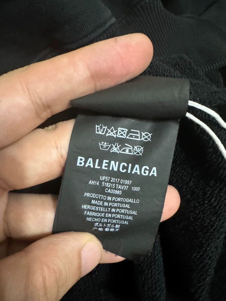 Balenciaga Balenciaga Large Logo print hooded sweatshirt at back Size US S / EU 44-46 / 1 - 5 Thumbnail