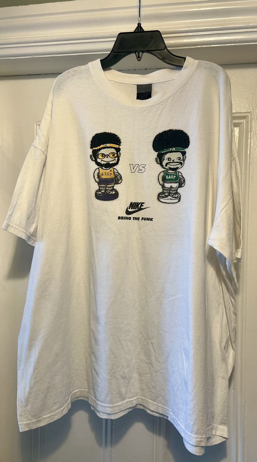 Nike Authentic Nike vintage Bring The Funk West vs East tee XXL Size US XXL / EU 58 / 5 - 1 Thumbnail
