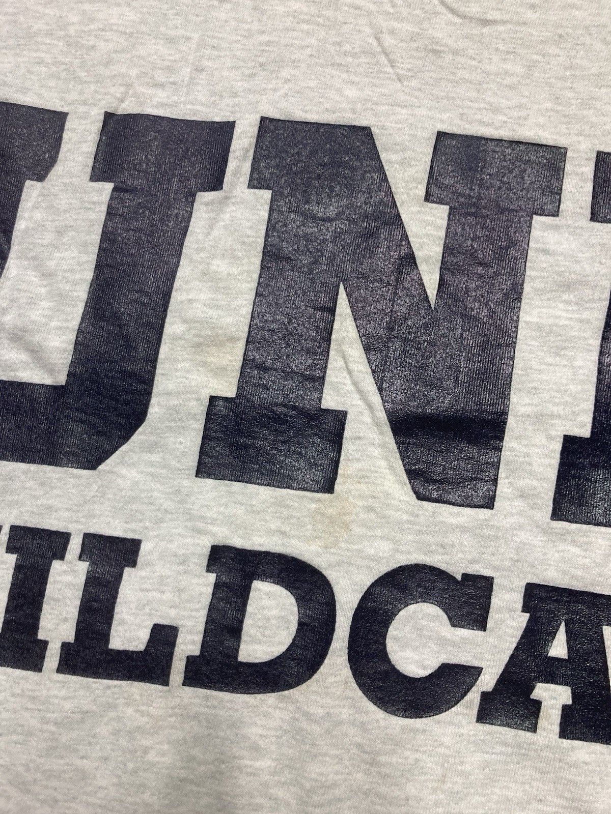 Fruit Of The Loom × Vintage Vtg 90s t shirt UNH wildcats university New Hampshire XL Size US XL / EU 56 / 4 - 3 Thumbnail