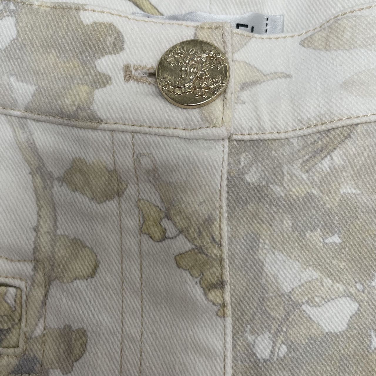 Chanel Chanel Greek Collection White Washed Printed Jeans K26WX Size 27" / US 4 / IT 40 - 5 Thumbnail