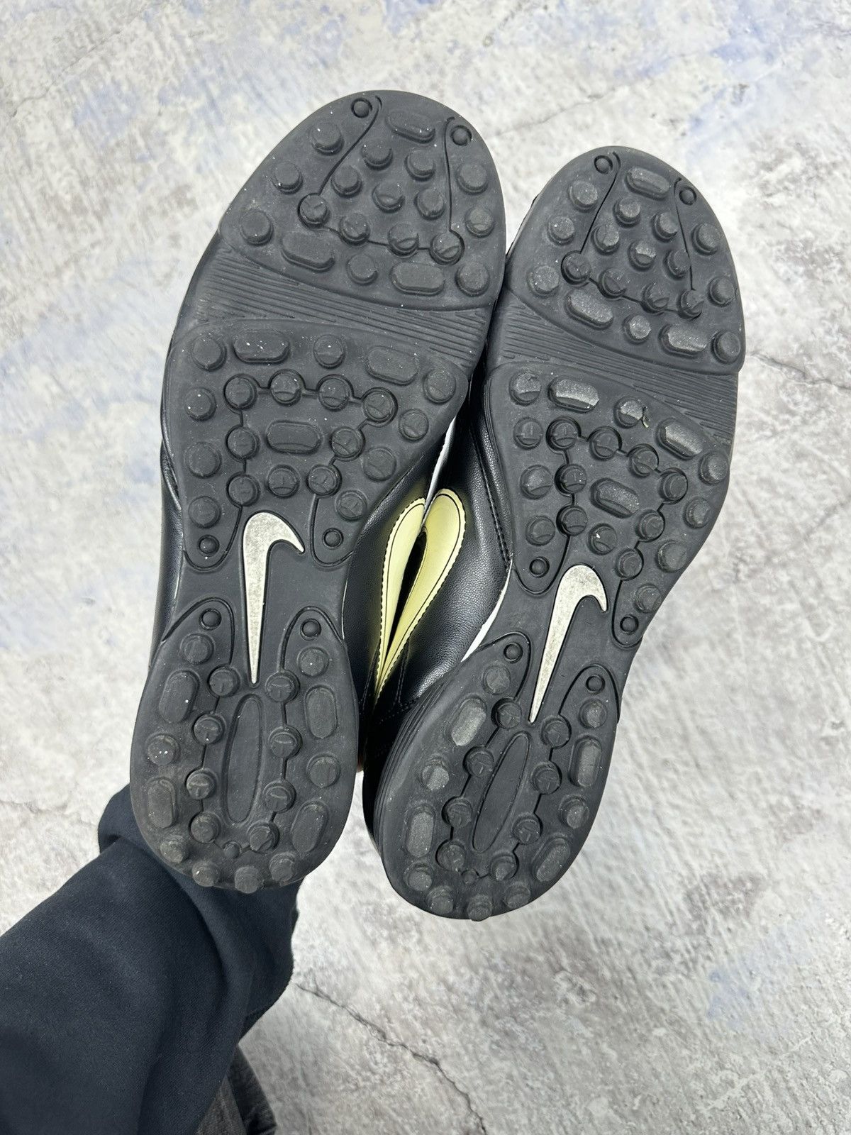 Nike × Vintage Nike football shoes sneakers mens soccer vintage blokecore Size US 10 / EU 43 - 4 Thumbnail