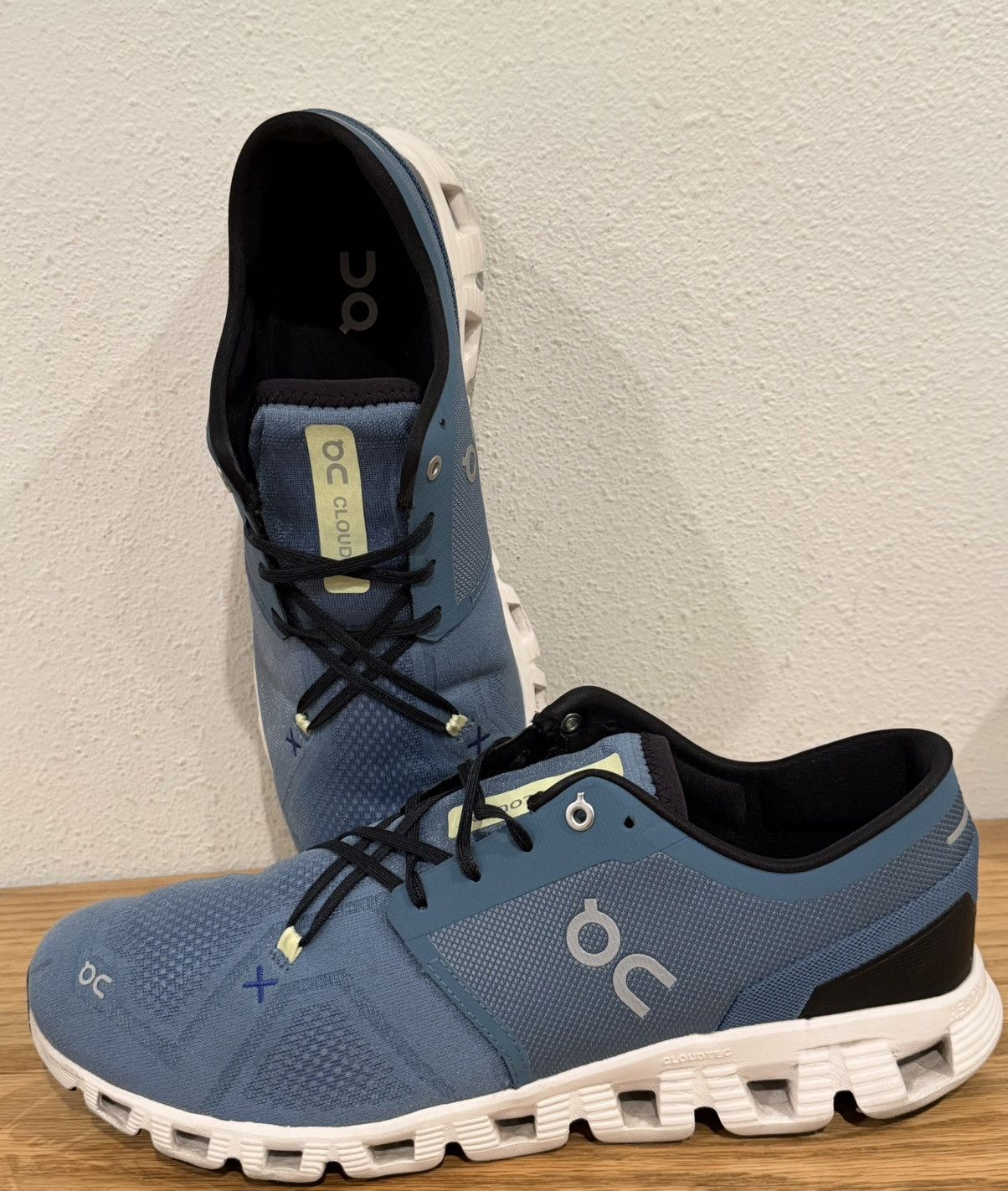 On On Cloud X Mens Running Shoes 60.98255 size 13 Size US 13 / EU 46 - 1 Thumbnail