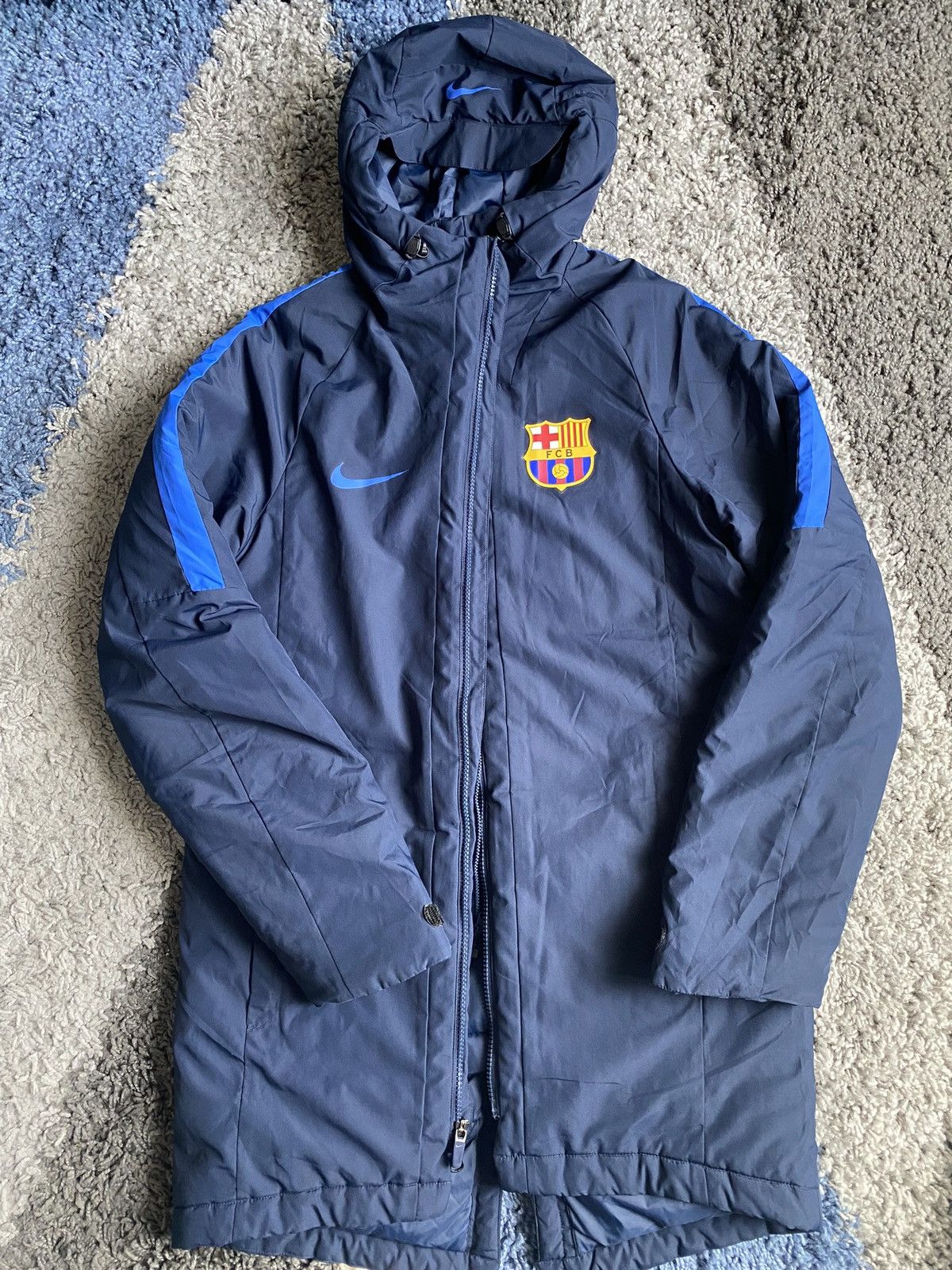 Nike Nike Fc Barcelona Puffer Jacket Size Small Size US S / EU 44-46 / 1 - 1 Thumbnail