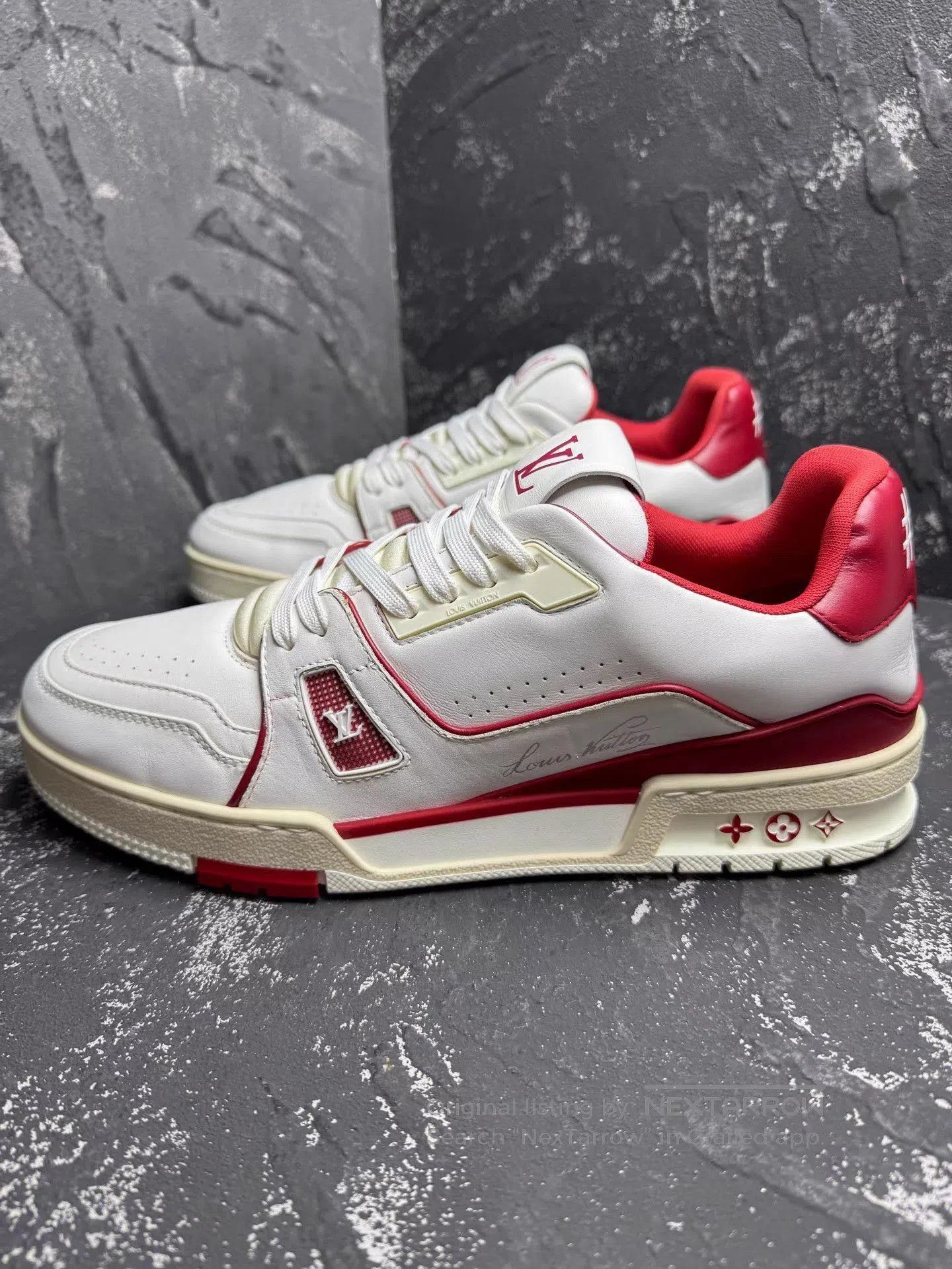 Louis Vuitton White Low. Size US 9 / EU 42 - 2 Thumbnail