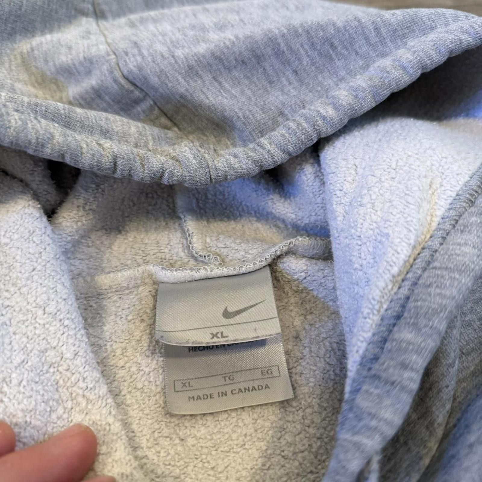 Nike Vintage nike center swoosh hoodie centre swoosh 00s XL Size US XL / EU 56 / 4 - 7 Thumbnail