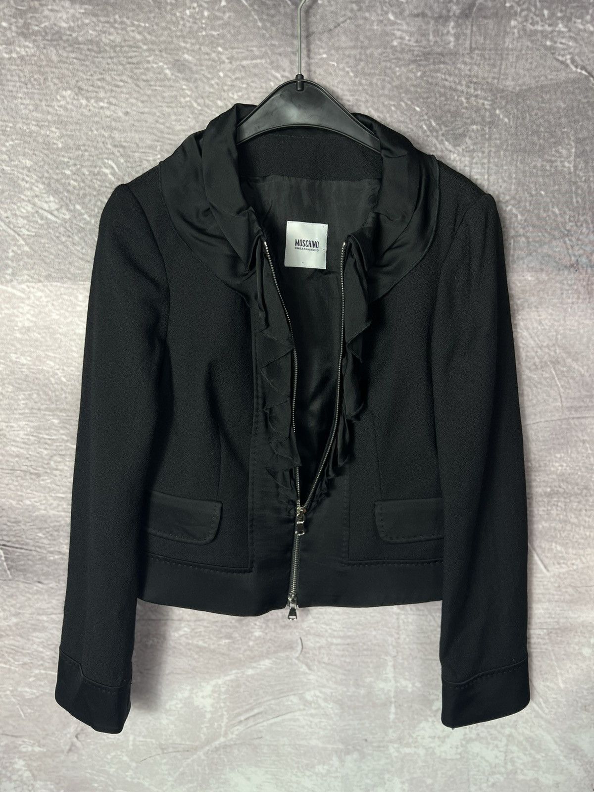 Moschino Moschino Chip And Chic Wool Cropped Zip Blazer Jacket Size M / US 6-8 / IT 42-44 - 3 Thumbnail