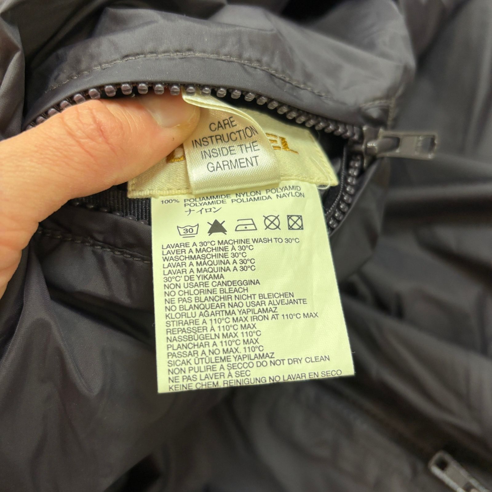 Diesel EUC Diesel Reversible Nylon Bomber Jacket Men's Large Size US L / EU 52-54 / 3 - 12 Thumbnail