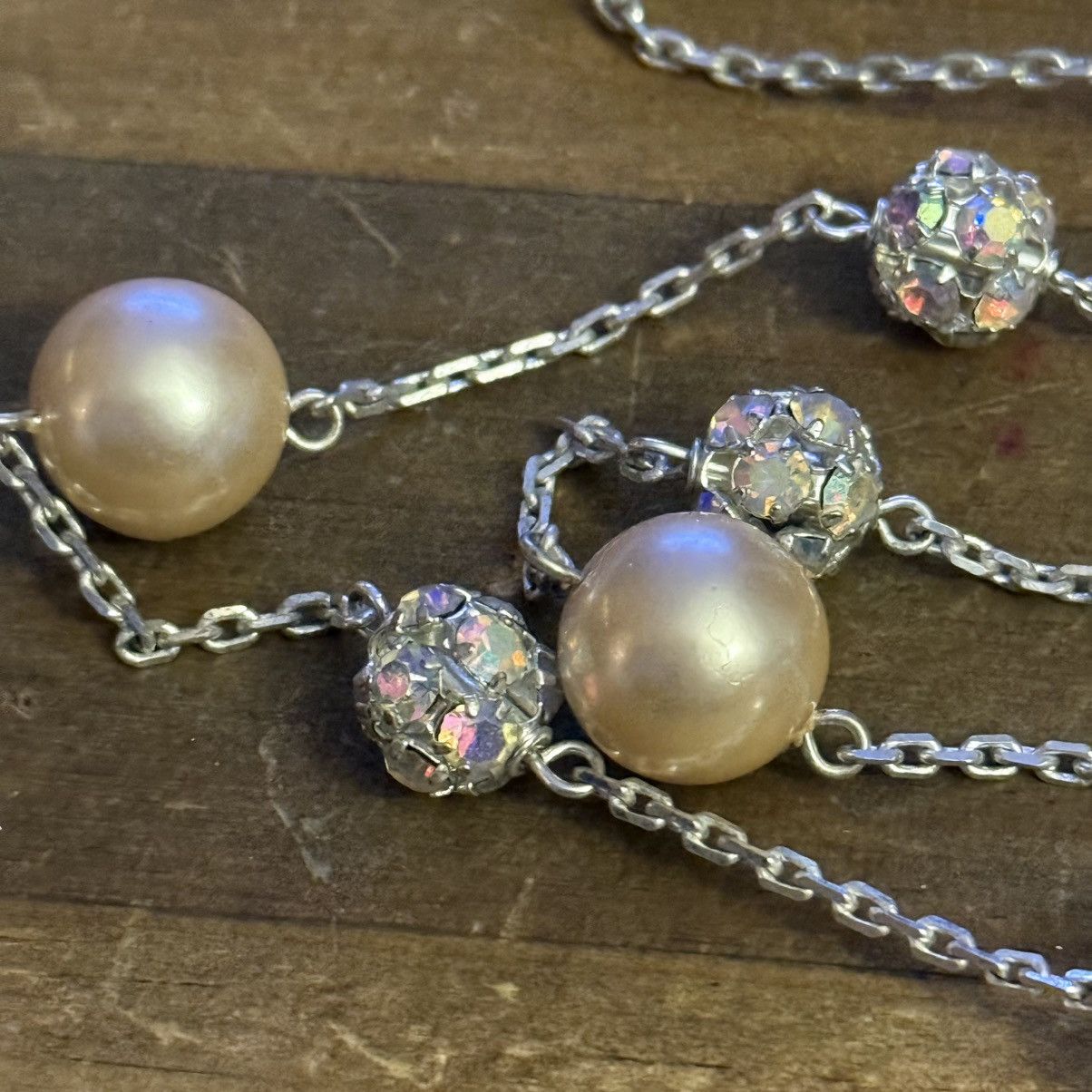 Other Carolee silver tone station pearl and crystal ball necklace Size ONE SIZE - 4 Thumbnail