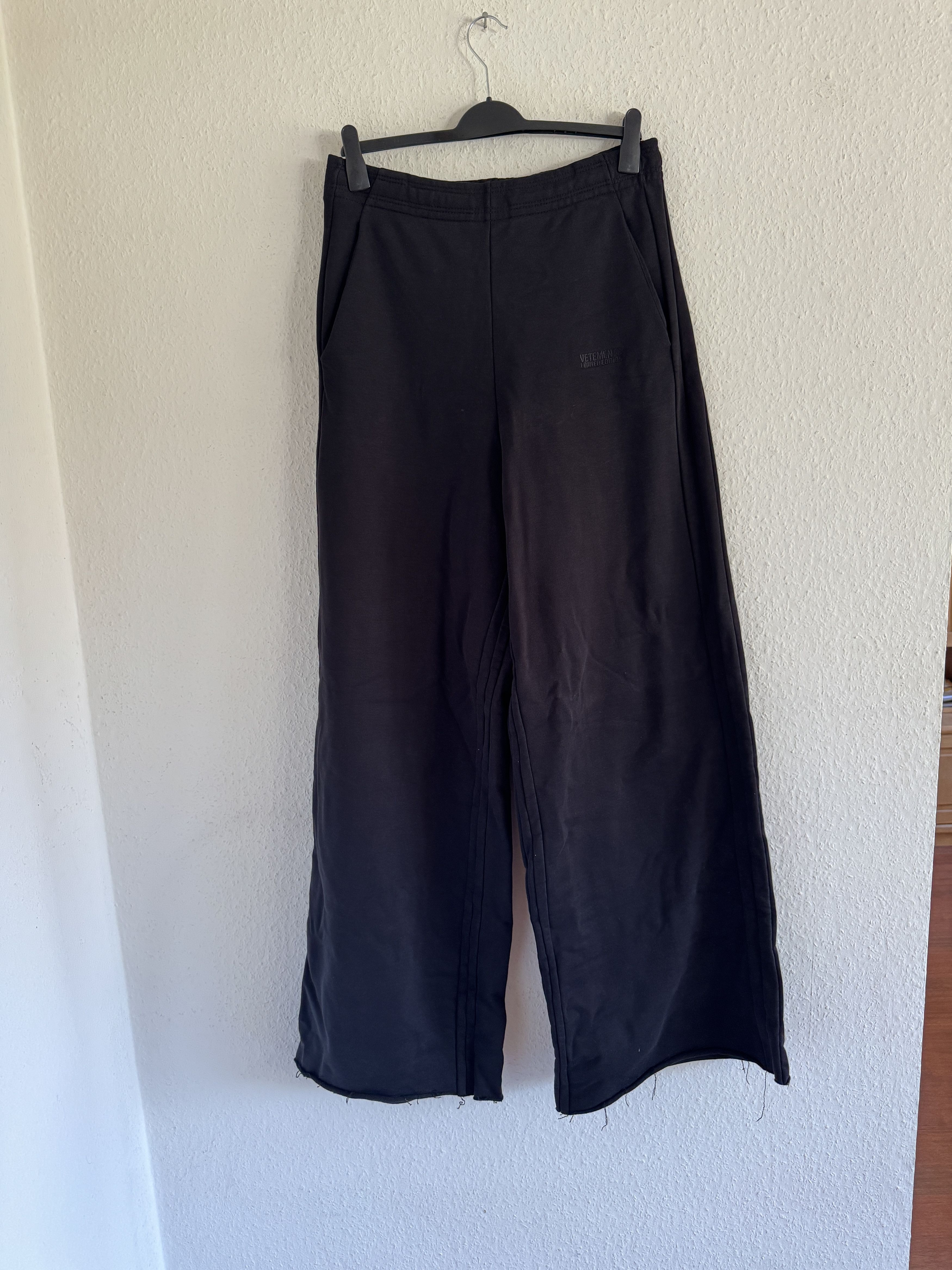 Vetements Wide Leg Panelled Cotton Blend Jersey Sweatpants Size US 32 / EU 48 - 1 Thumbnail