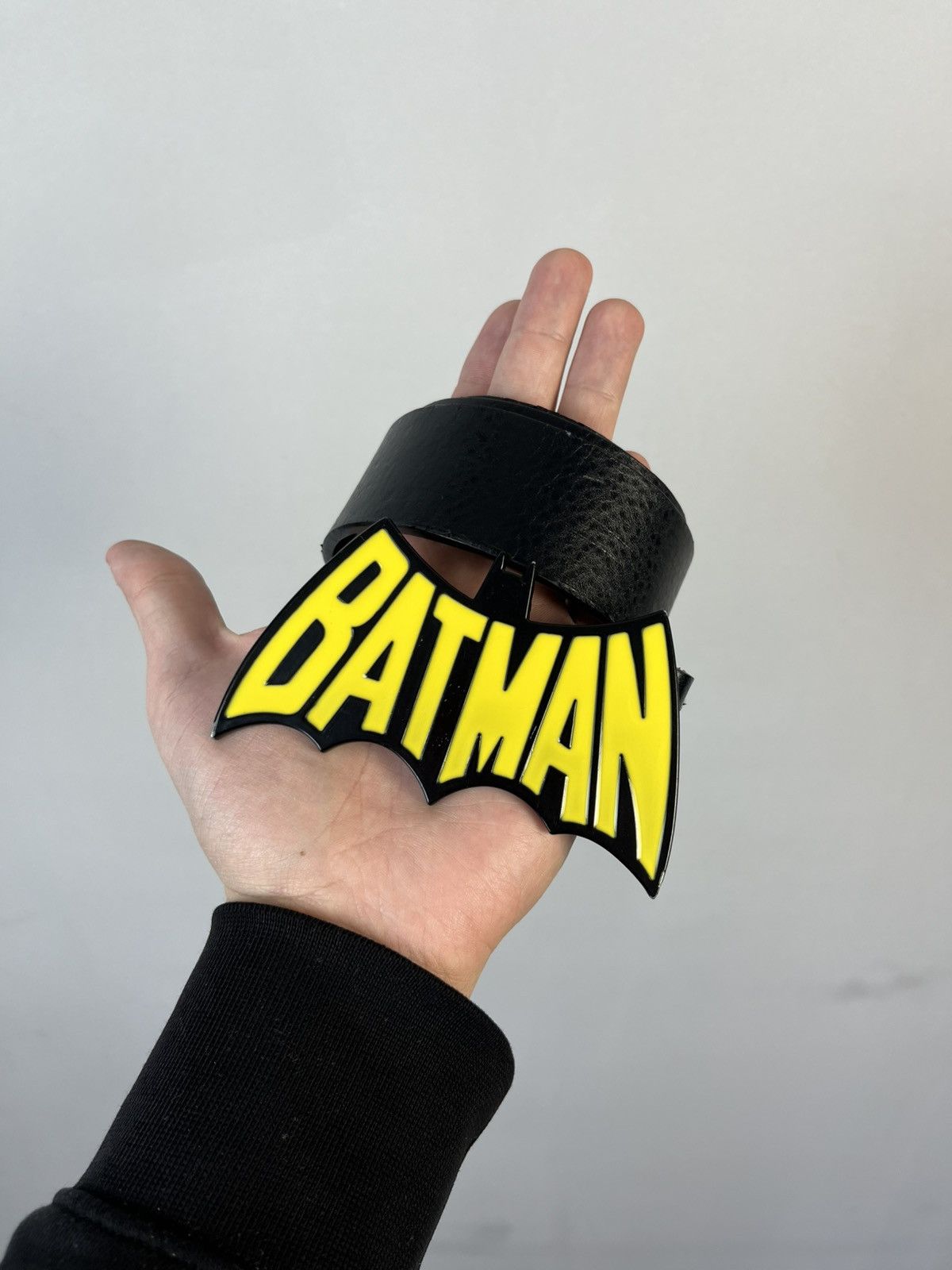 DC Comics Batman Y2K Vintage DC Faux Leather Belt Size 30 - 1 Thumbnail