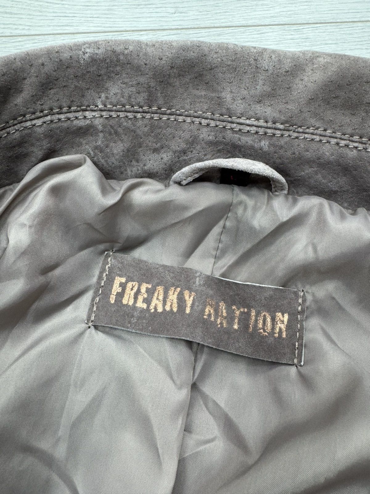 Japanese Brand × Vintage Vintage Freaky Nation Brown Woman Leather Jacket Size L / US 10 / IT 46 - 10 Thumbnail