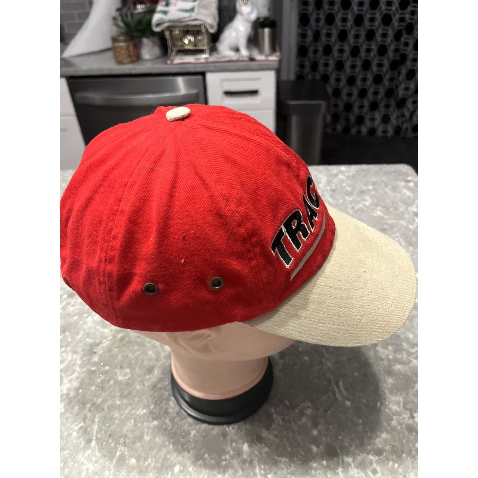 Vintage Tracker Boats Red Beige Embroidered Adjustable Strapback Cap Hat Size ONE SIZE - 4 Thumbnail