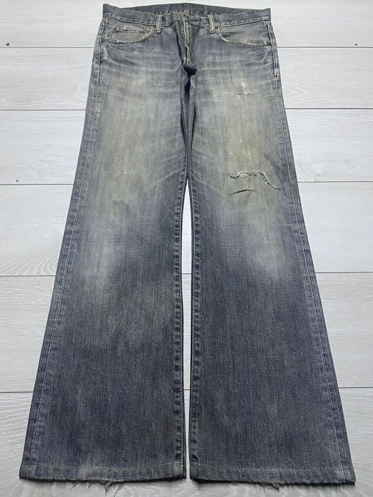 Undercover × Uniqlo Vintage Uniqlo B002 Grey Denim Distressed Flare Bootcut Jean Size US 33 - 1 Thumbnail