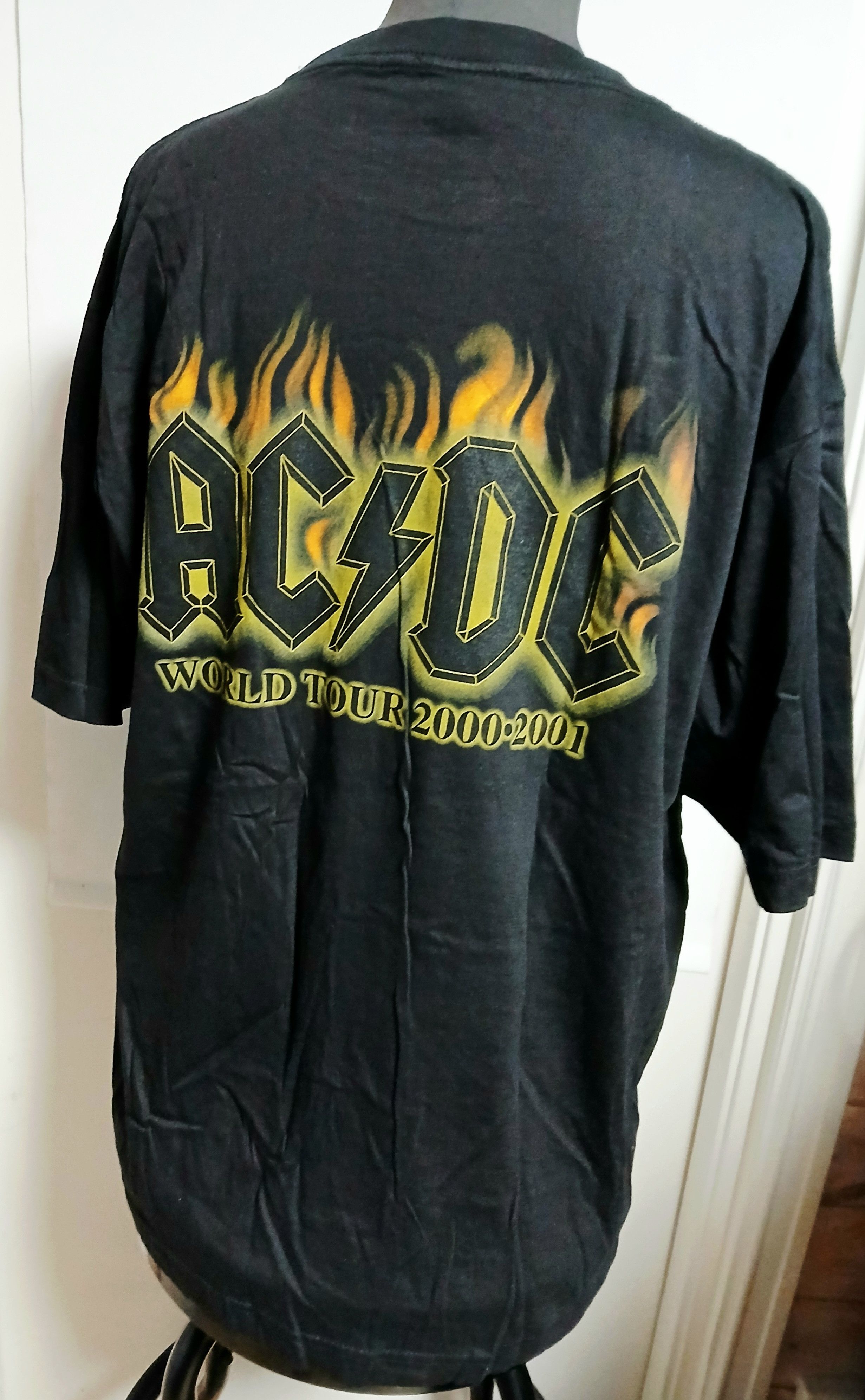 Band Tees AC/DC HELL'S BELLS WORLD TOUR 00-01 XL Size US XL / EU 56 / 4 - 2 Thumbnail
