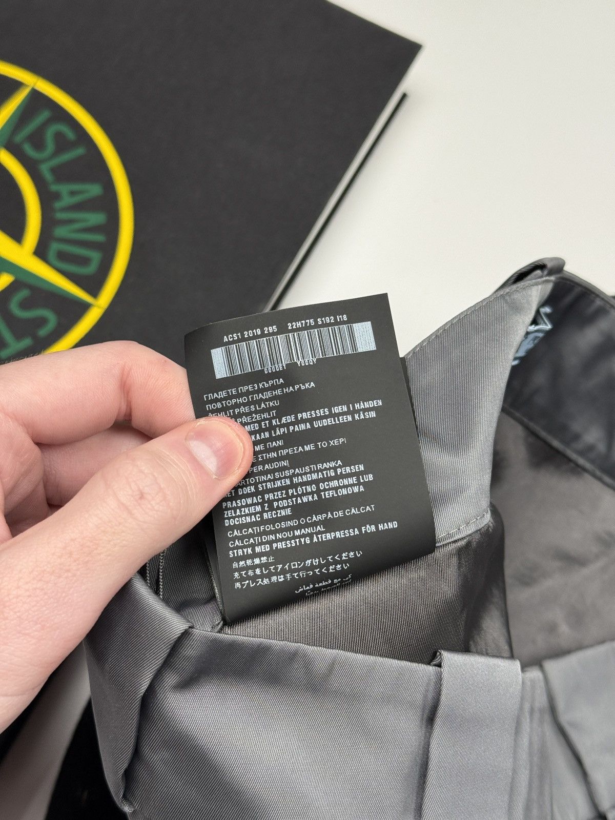 Prada Prada Nylon Pants Size US 40 / EU 56 - 10 Thumbnail