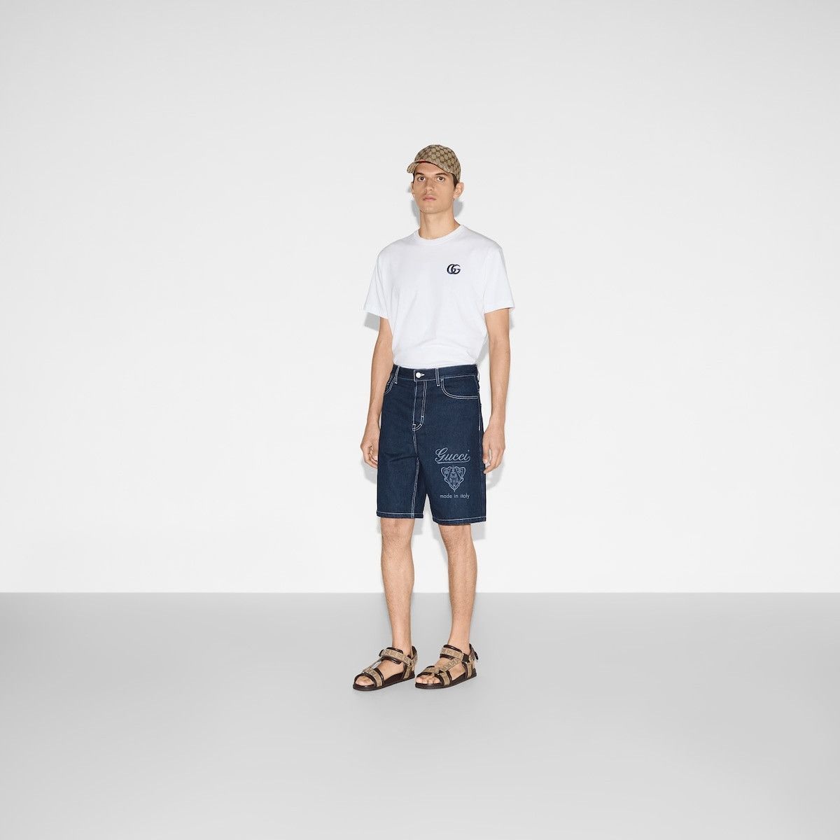 Gucci o1loc1c0226 811656 Lasered Denim Shorts in Blue Size US 33 - 3 Thumbnail