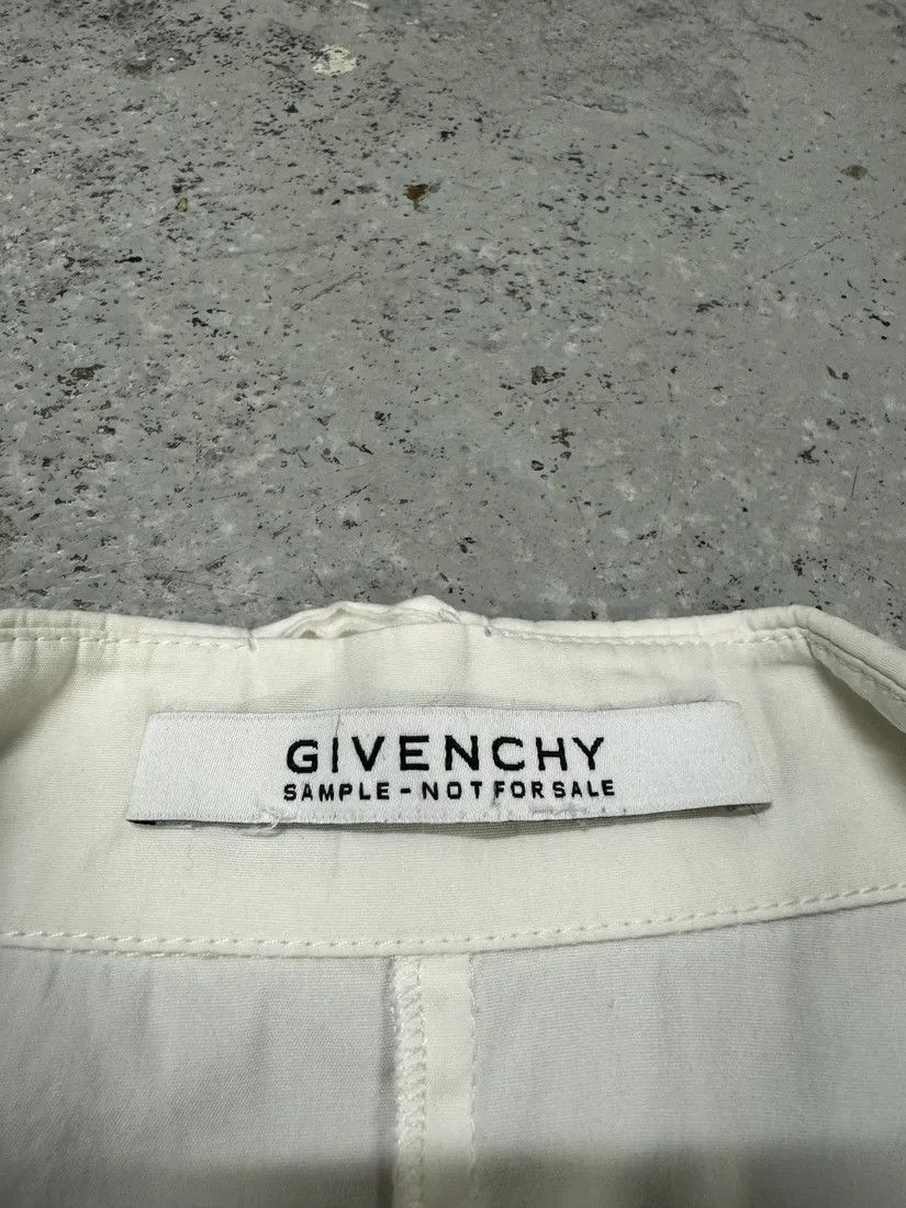 Designer × Givenchy × Vintage Givenchy Sample White & Black Contemporary Sample Shirt Size US S / EU 44-46 / 1 - 7 Thumbnail
