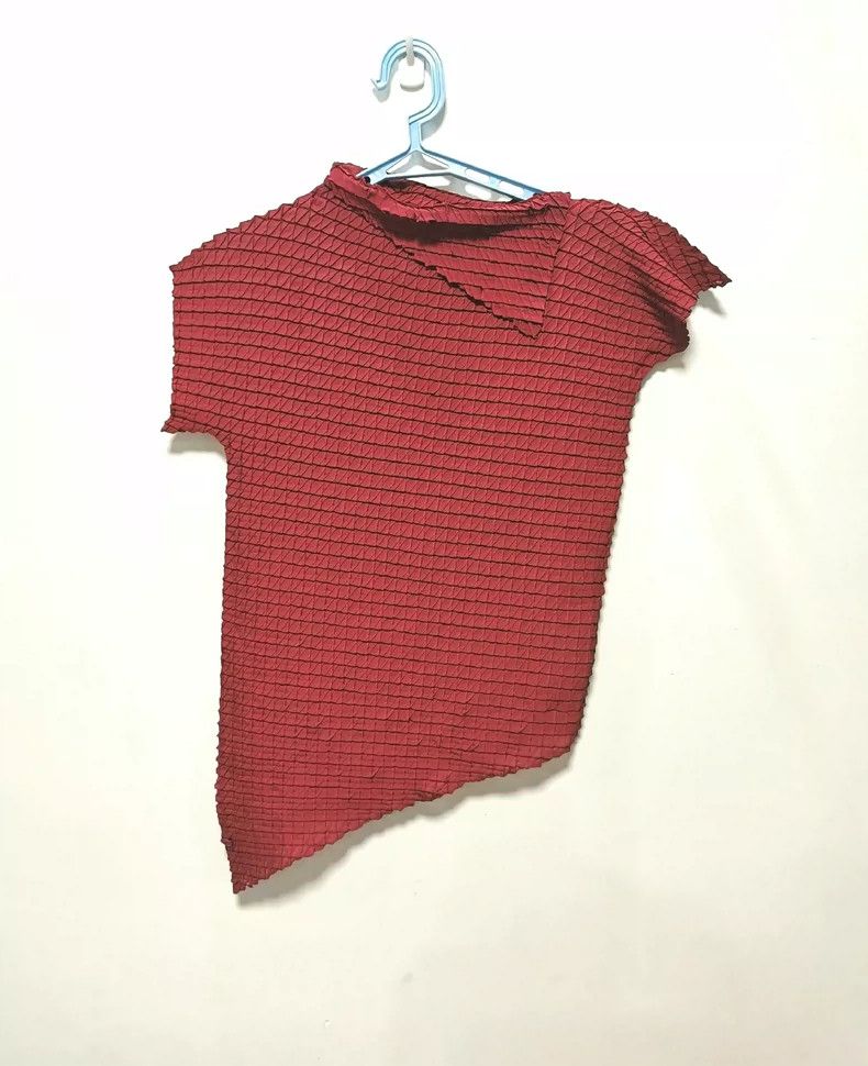 Issey Miyake issey miyake size:2 Red short-sleeved shirt Size XXS / US 00 / IT 34 - 1 Thumbnail
