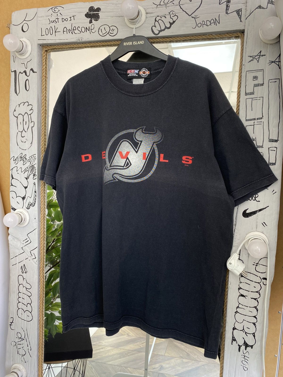 NHL Vintage NHL Devils Faded Tee Size US XL / EU 56 / 4 - 3 Thumbnail