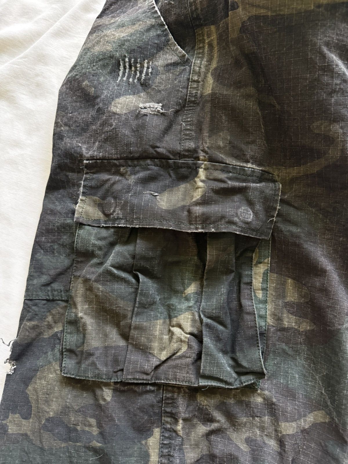 Other Persona Clothing Y2K Eden Camo Shorts Size US 29 - 11 Thumbnail