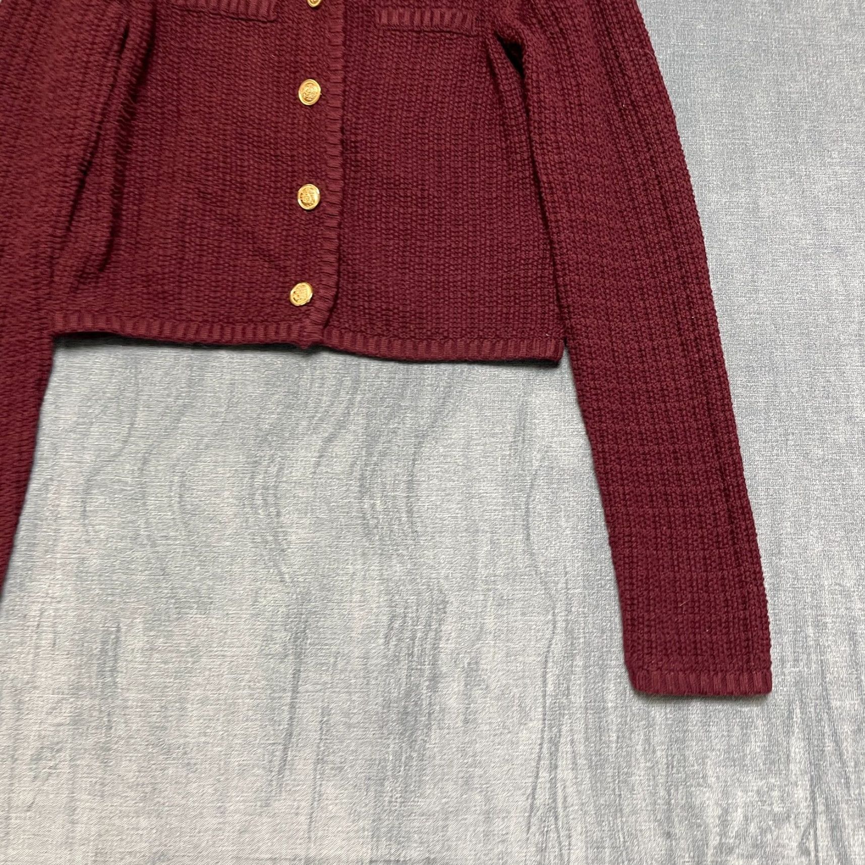 H&M H&M Short Cardigan Sweater Womens Small Red Textured Knit Slim Fit Round Neck Size S / US 4 / IT 40 - 2 Thumbnail