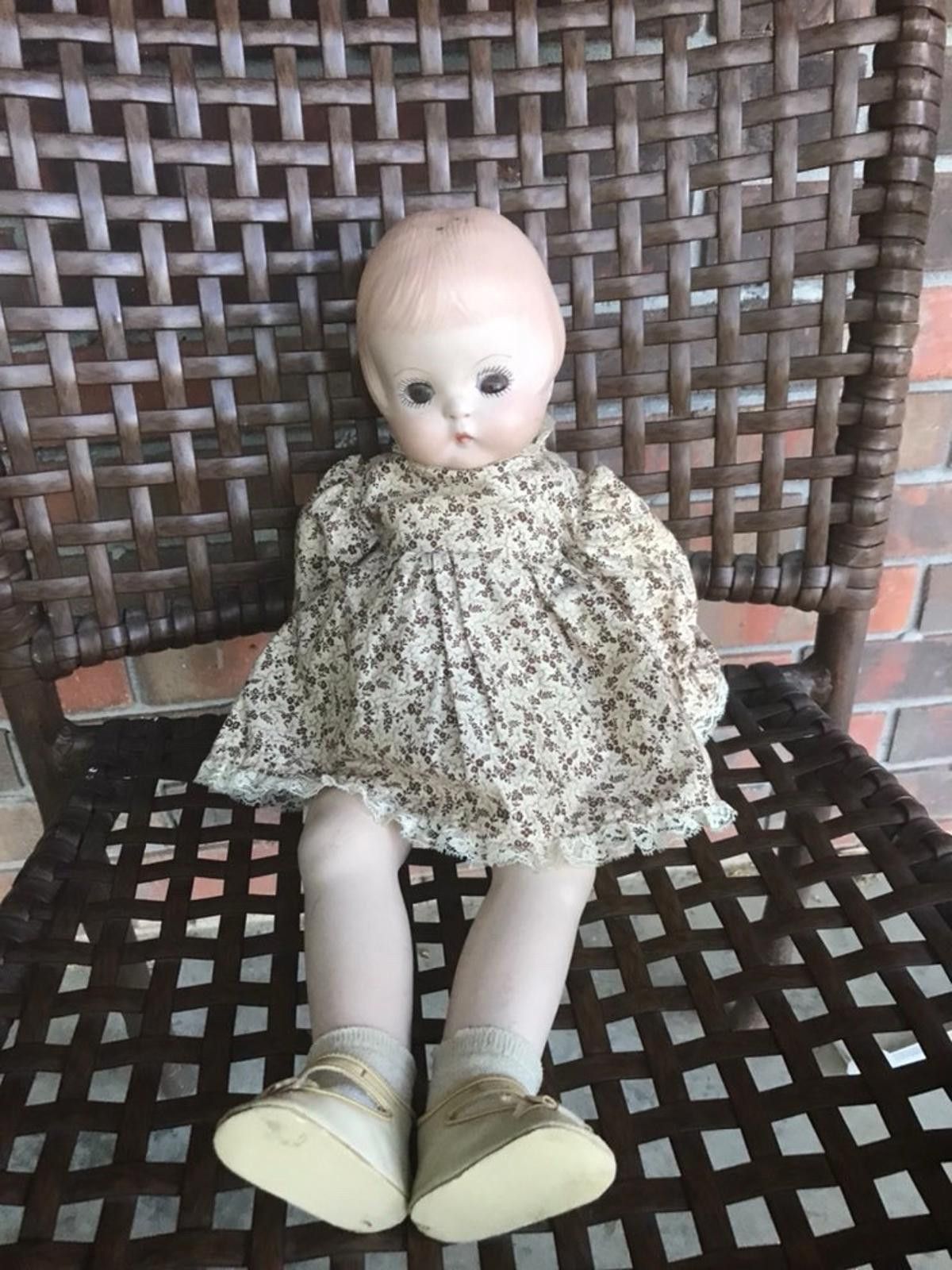 Designer VTG 1984 Ceramic Porcelain Doll Pat Benson McNees M -997- B Size ONE SIZE - 5 Thumbnail