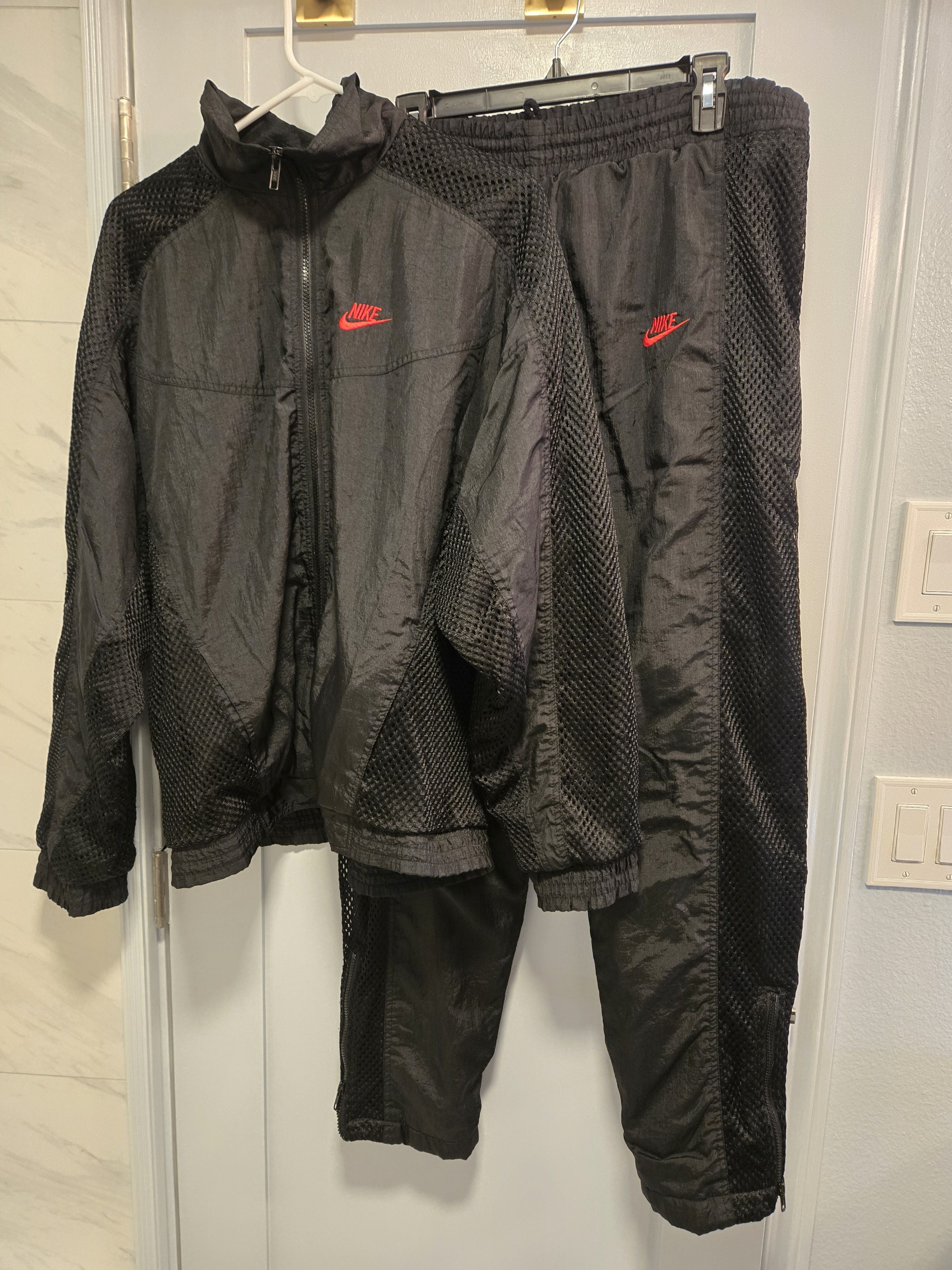 Jordan Brand Nike Air Jordan V Flight 90 Track Suit Black Men's Large Size US L / EU 52-54 / 3 - 1 Thumbnail