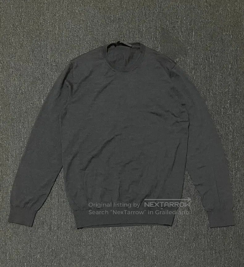 Versace Versace Grey Wool Sweater Pullover. Size US L / EU 52-54 / 3 - 1 Thumbnail