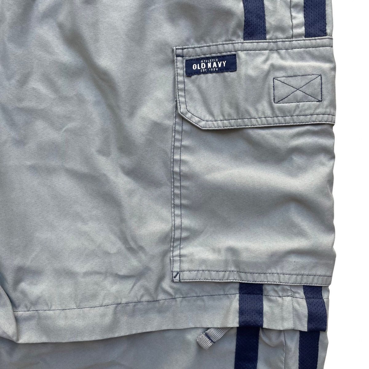 Old Navy Vintage Old Navy Cargo Zip Off Pants Size XXL Size US 40 / EU 56 - 3 Thumbnail