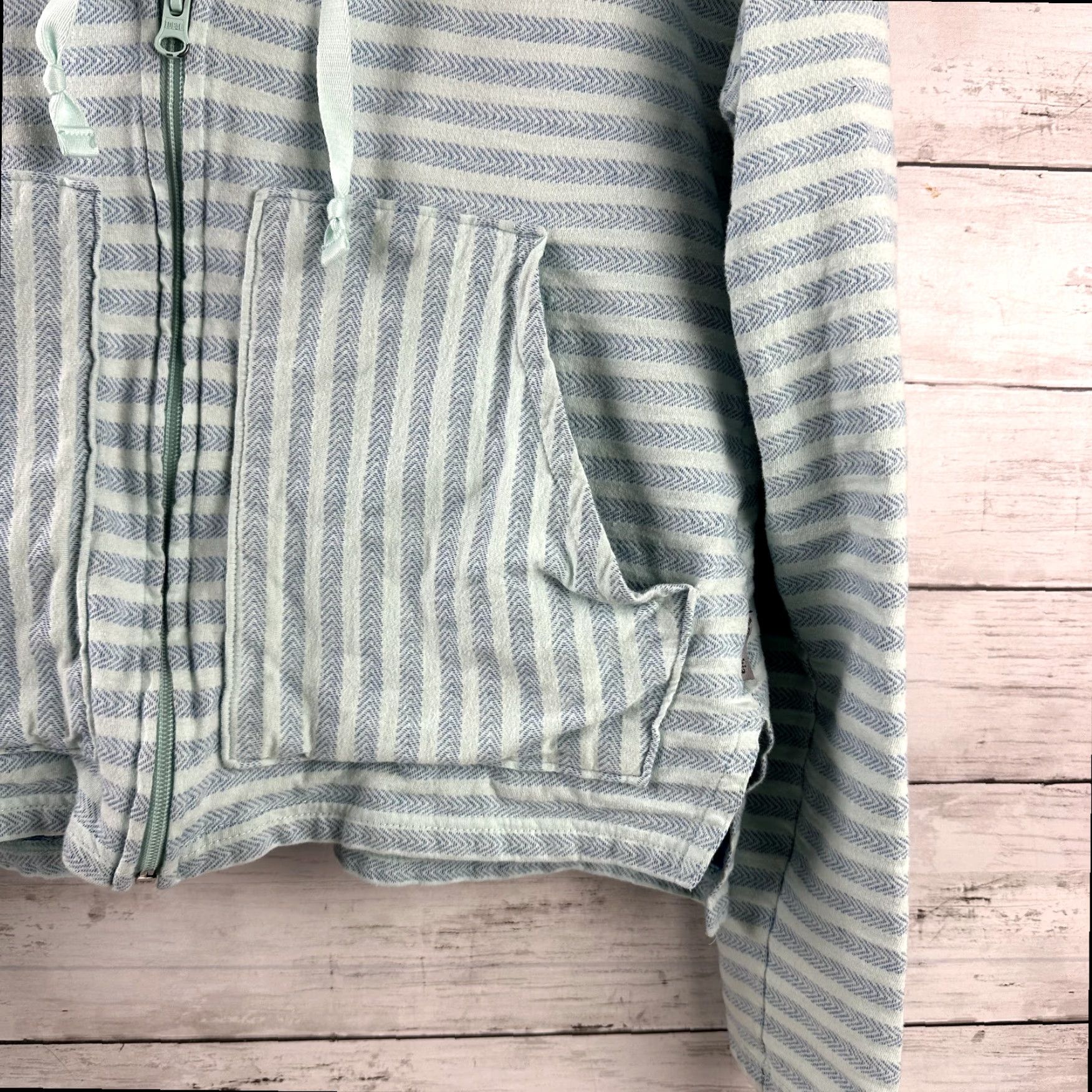Vintage Columbia Womens Medium Blue Striped Hooded Full Zip Sweatshirt Jacket Size M / US 6-8 / IT 42-44 - 2 Thumbnail