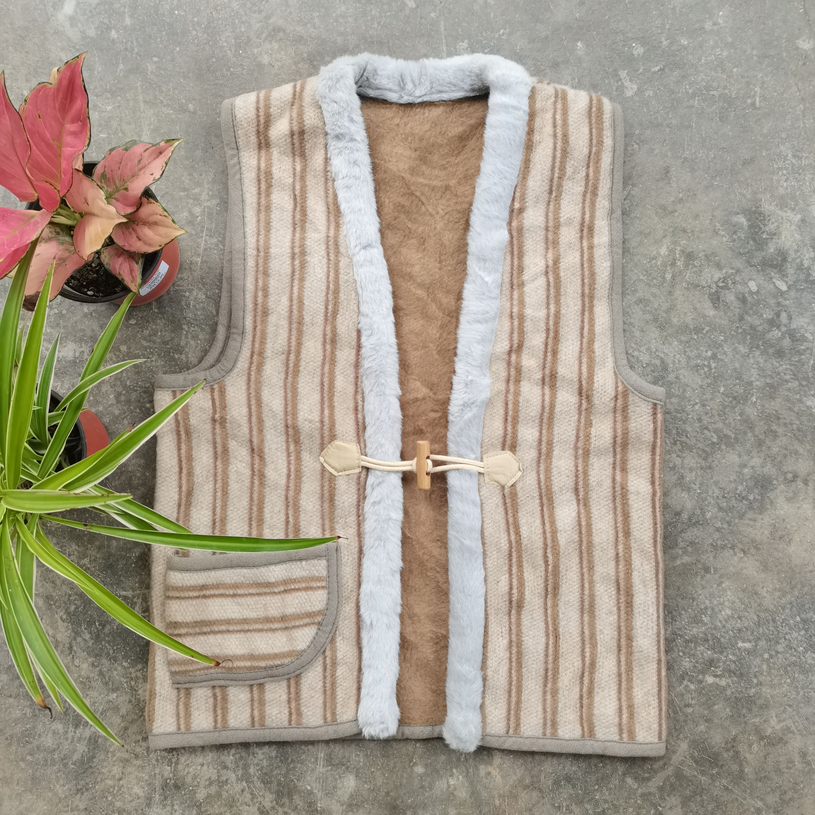 Japanese Brand × Vintage Vintage Rare🔥Japanese Brand Sleeveless Stripes Kimono Size US M / EU 48-50 / 2 - 3 Thumbnail