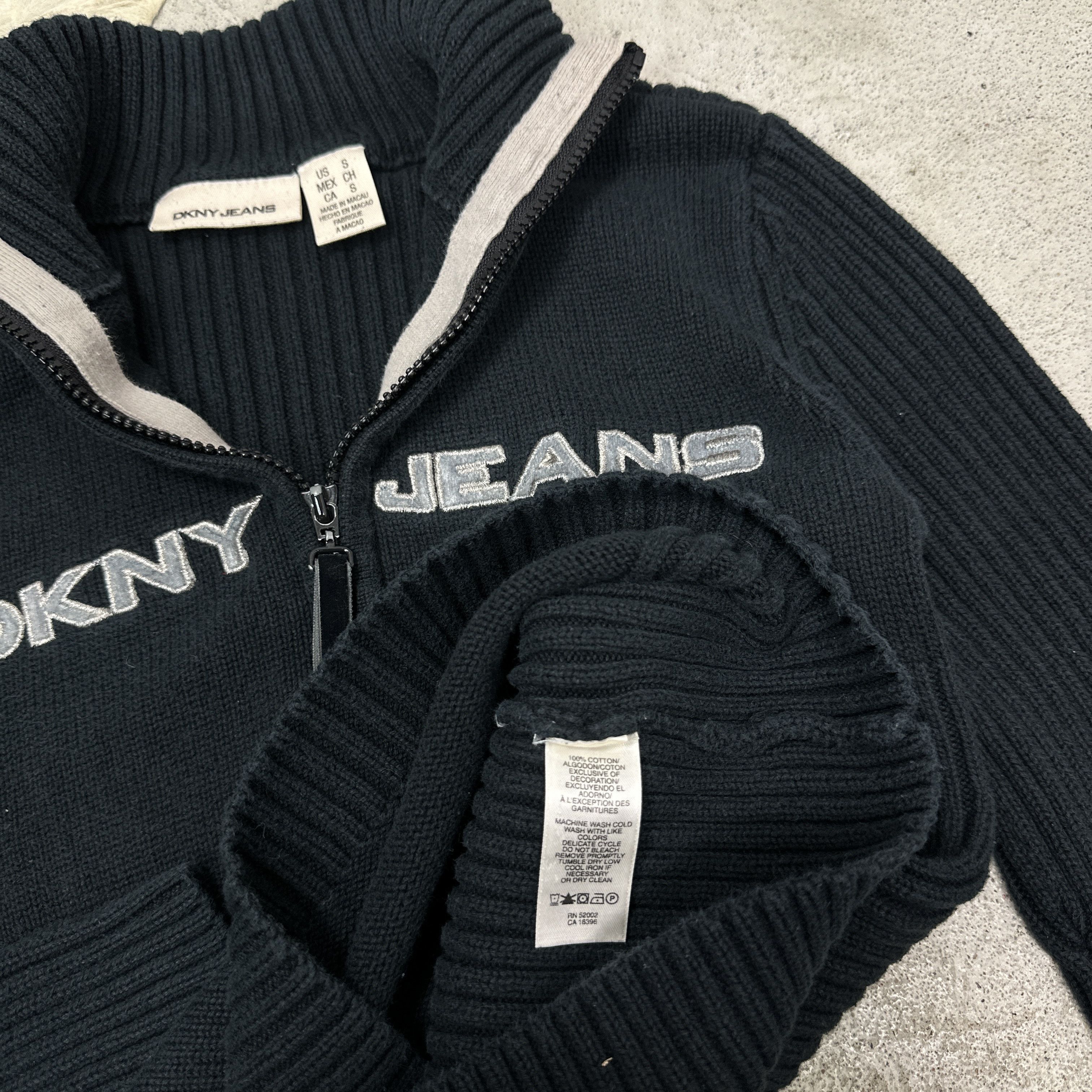 DKNY Vintage Streetwear Casual Sportswear DKNY Sweater Y2K Size US S / EU 44-46 / 1 - 4 Thumbnail