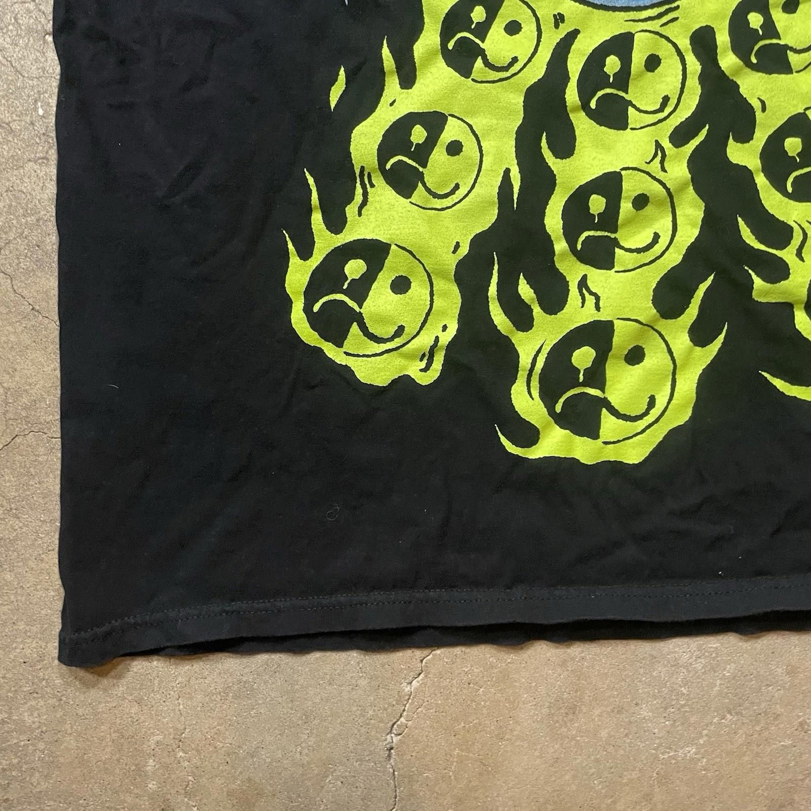 Gildan Fall Out Boy So Much for Tourdust T-Shirt Size XL Size US XL / EU 56 / 4 - 2 Thumbnail