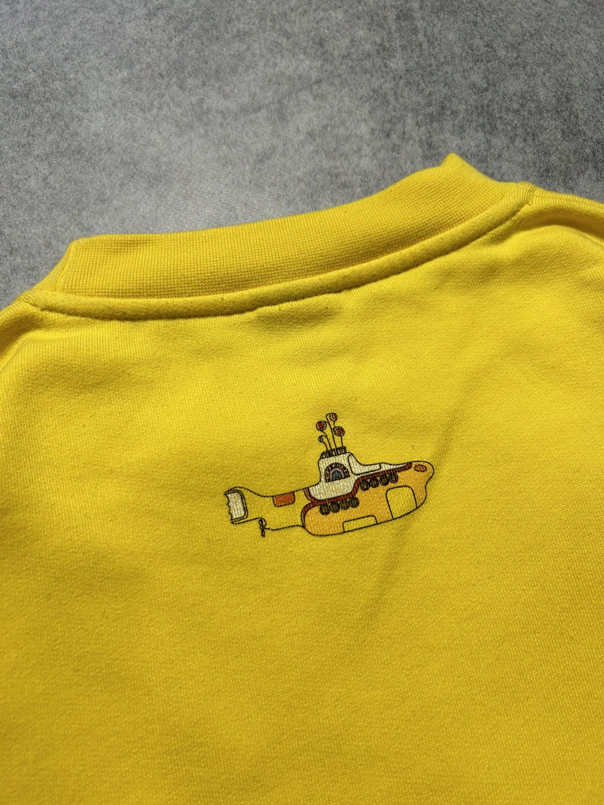 Band Tees × Quiksilver × Vintage Vtg Quiksilver The Beatles 1999s Yellow Submarine Sweatshirt Size US L / EU 52-54 / 3 - 7 Thumbnail