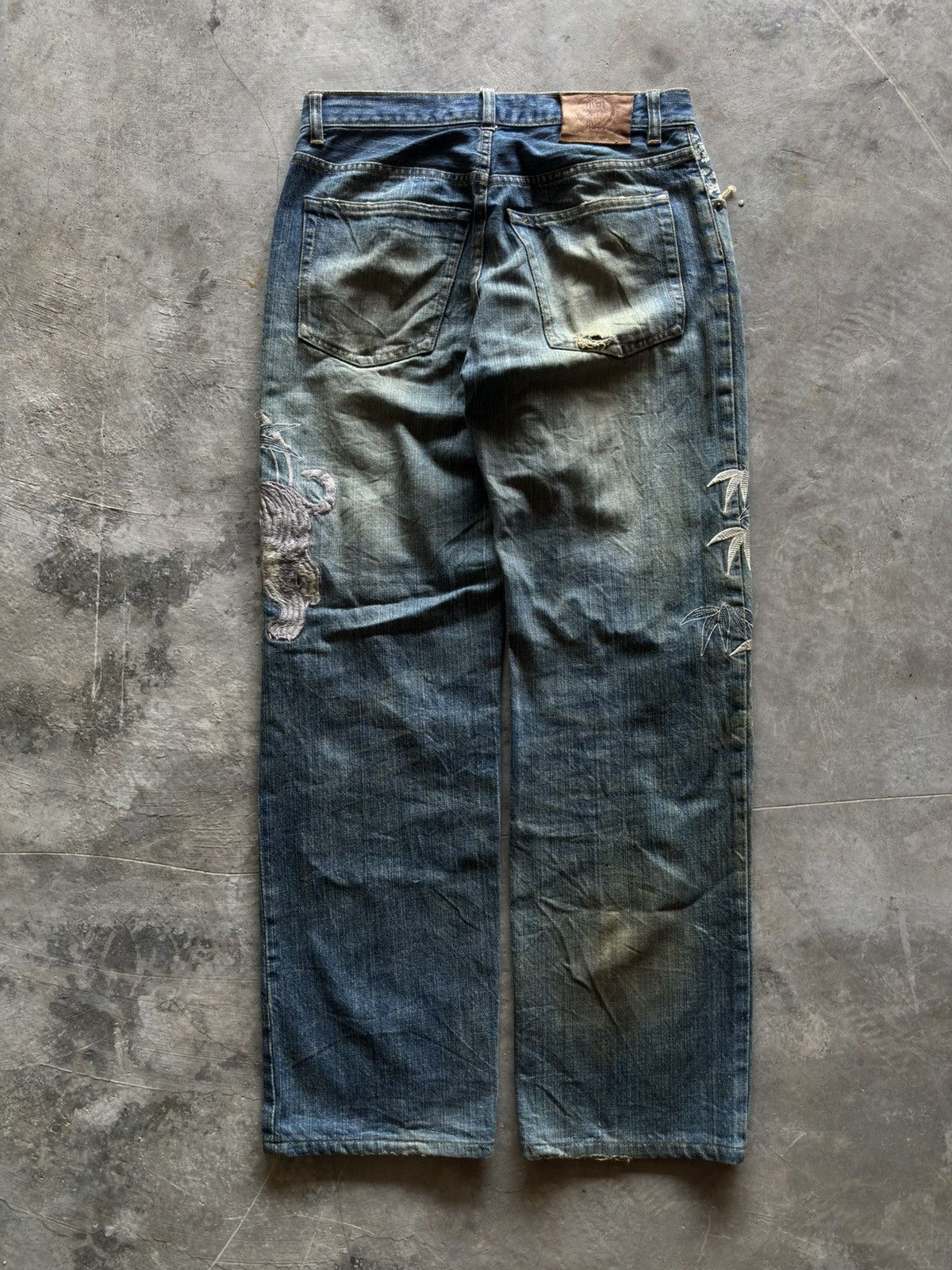 Karakuri Tamashii KARAKURI TAMASHII rusty distressed japanese sukajan tiger Size US 30 / EU 46 - 17 Thumbnail