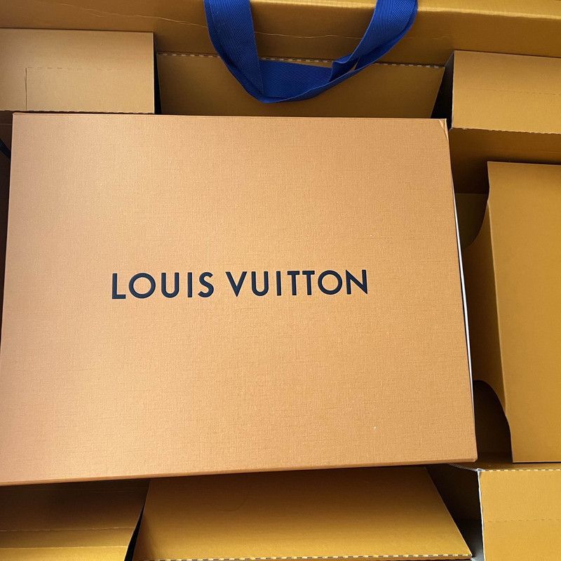 Louis Vuitton Louis Vuitton Green Trainer Low Top Sneakers -2508 Size US 7.5 / EU 40-41 - 6 Thumbnail